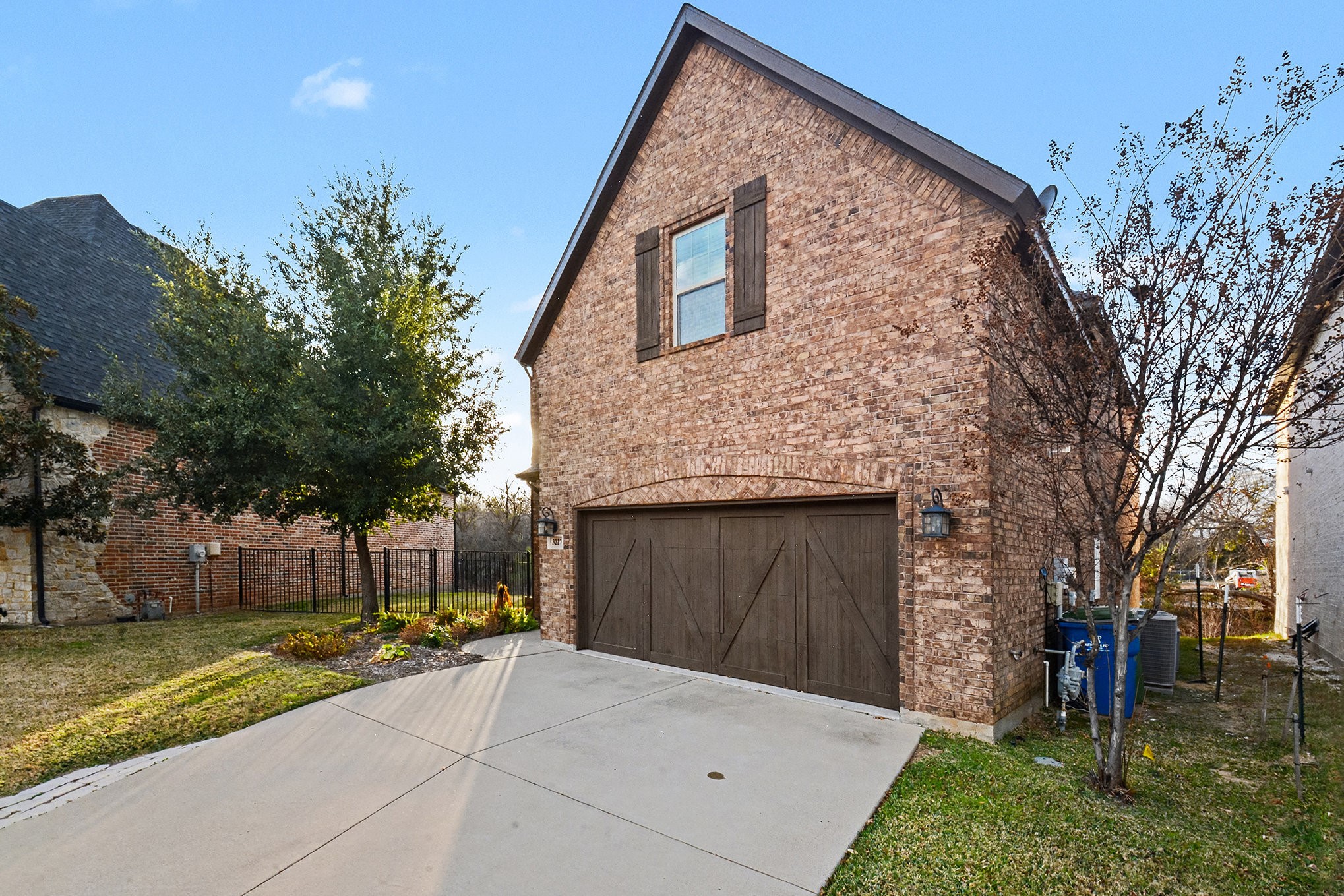 3227 Walnut Grove Place