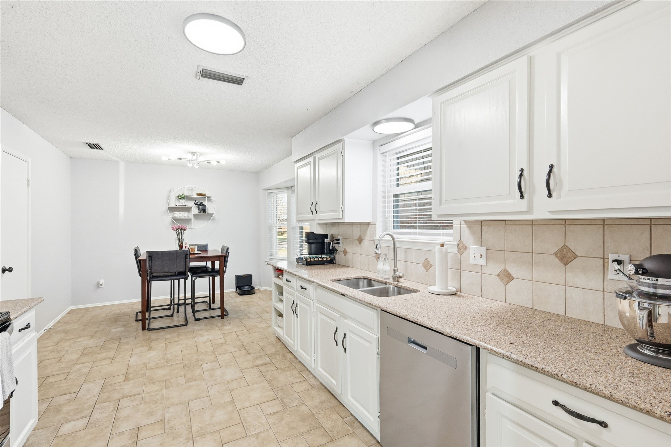 1309 River Oaks Drive