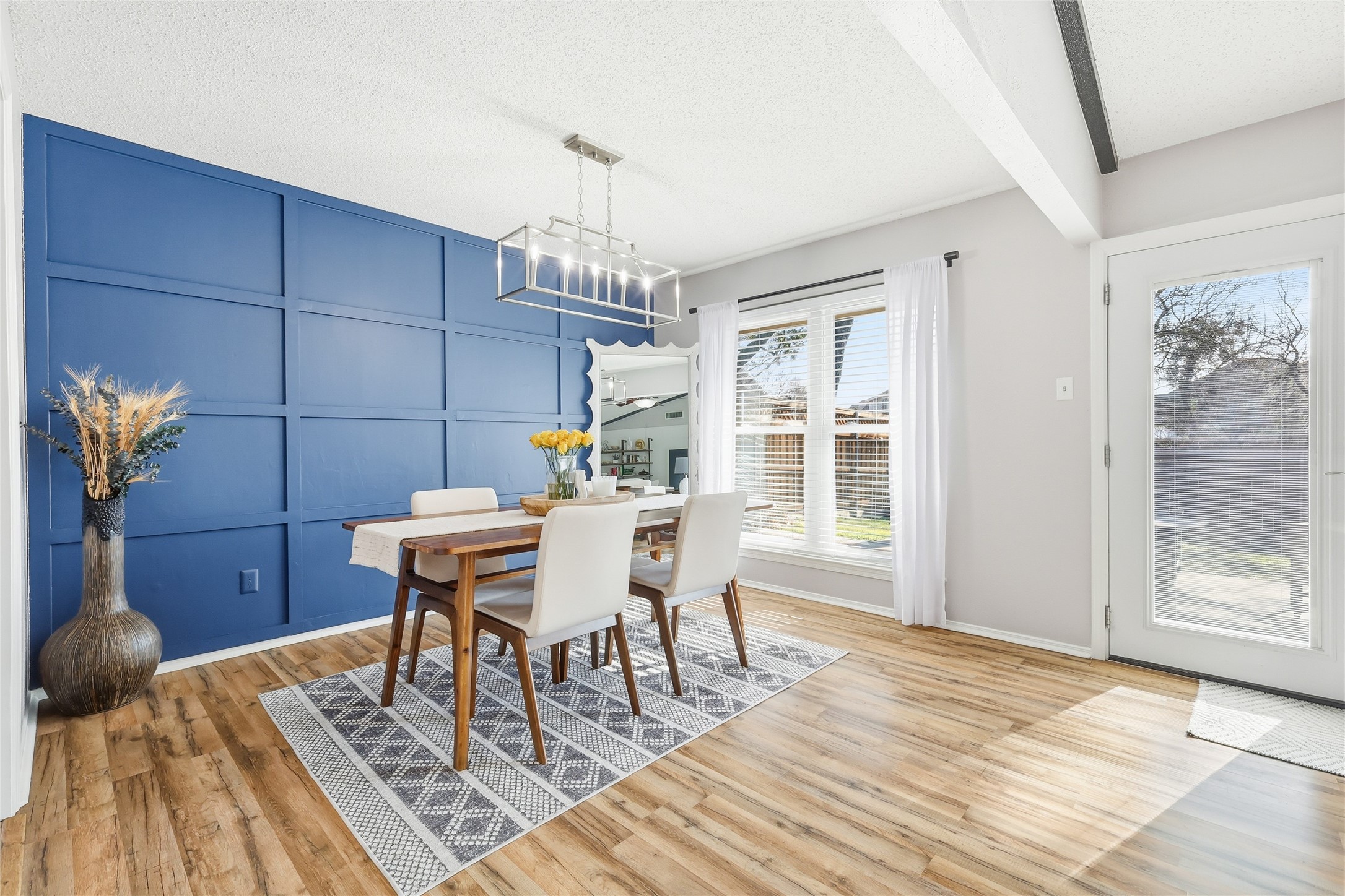 1309 River Oaks Drive