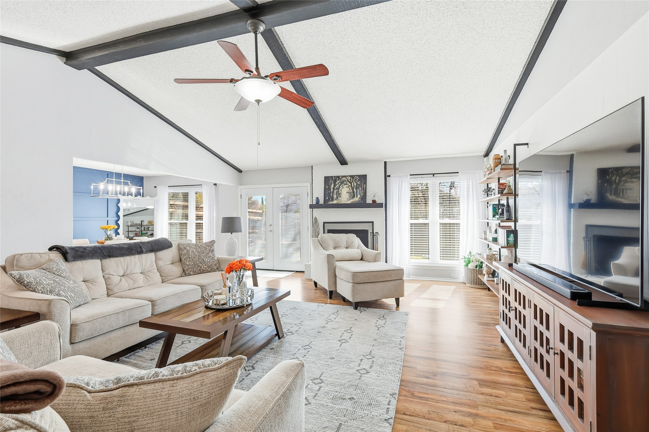 1309 River Oaks Drive