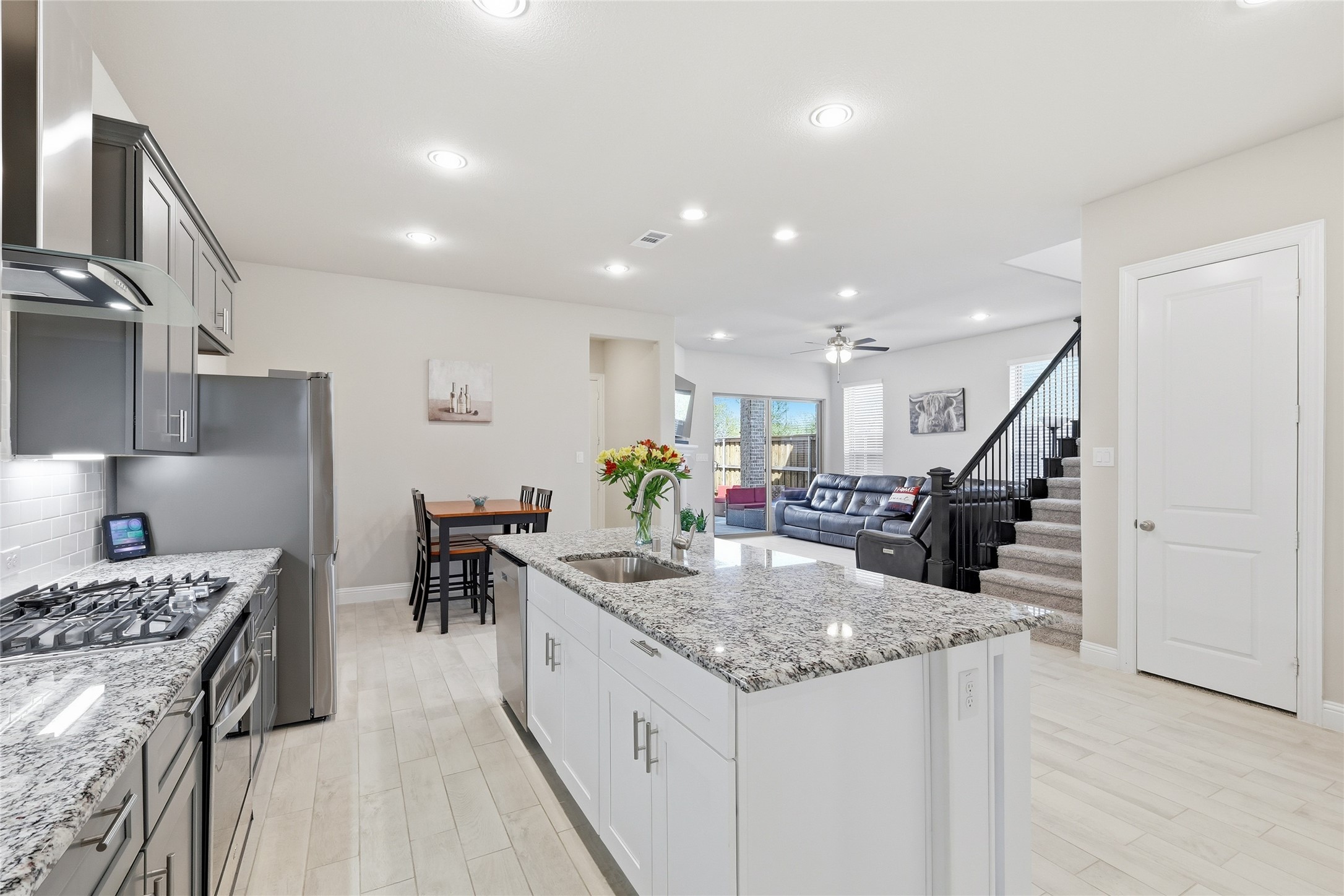 2200 7th Avenue