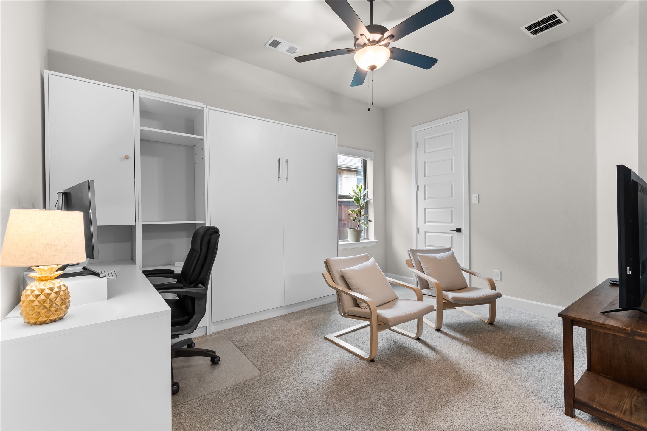 2800 Garrett Drive
