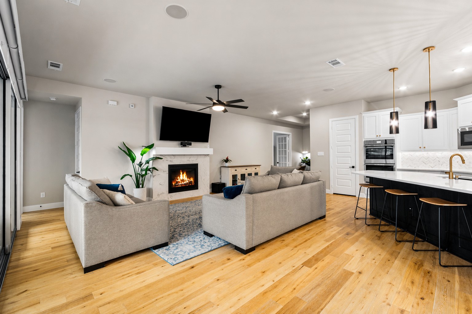 2800 Garrett Drive