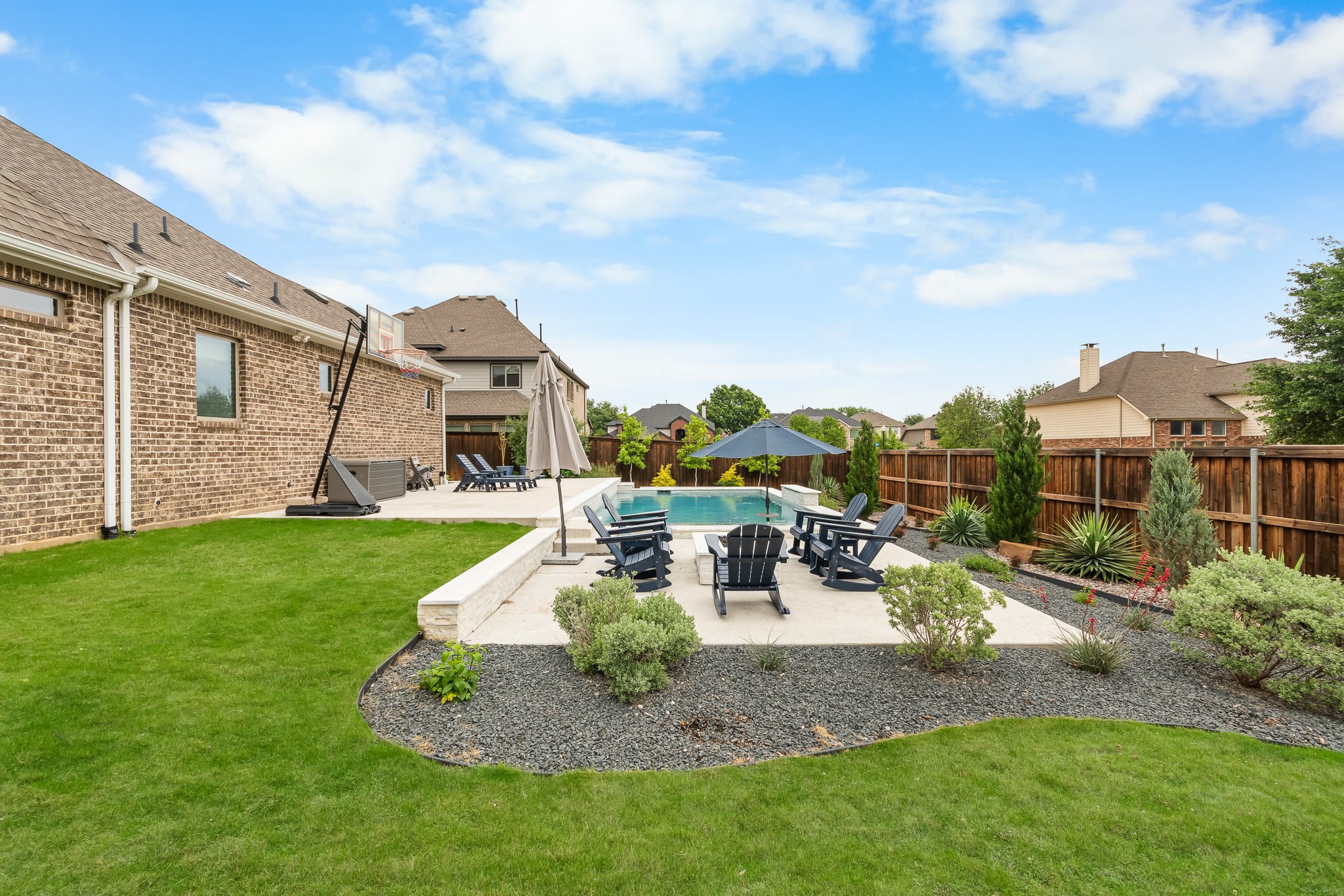 2800 Garrett Drive