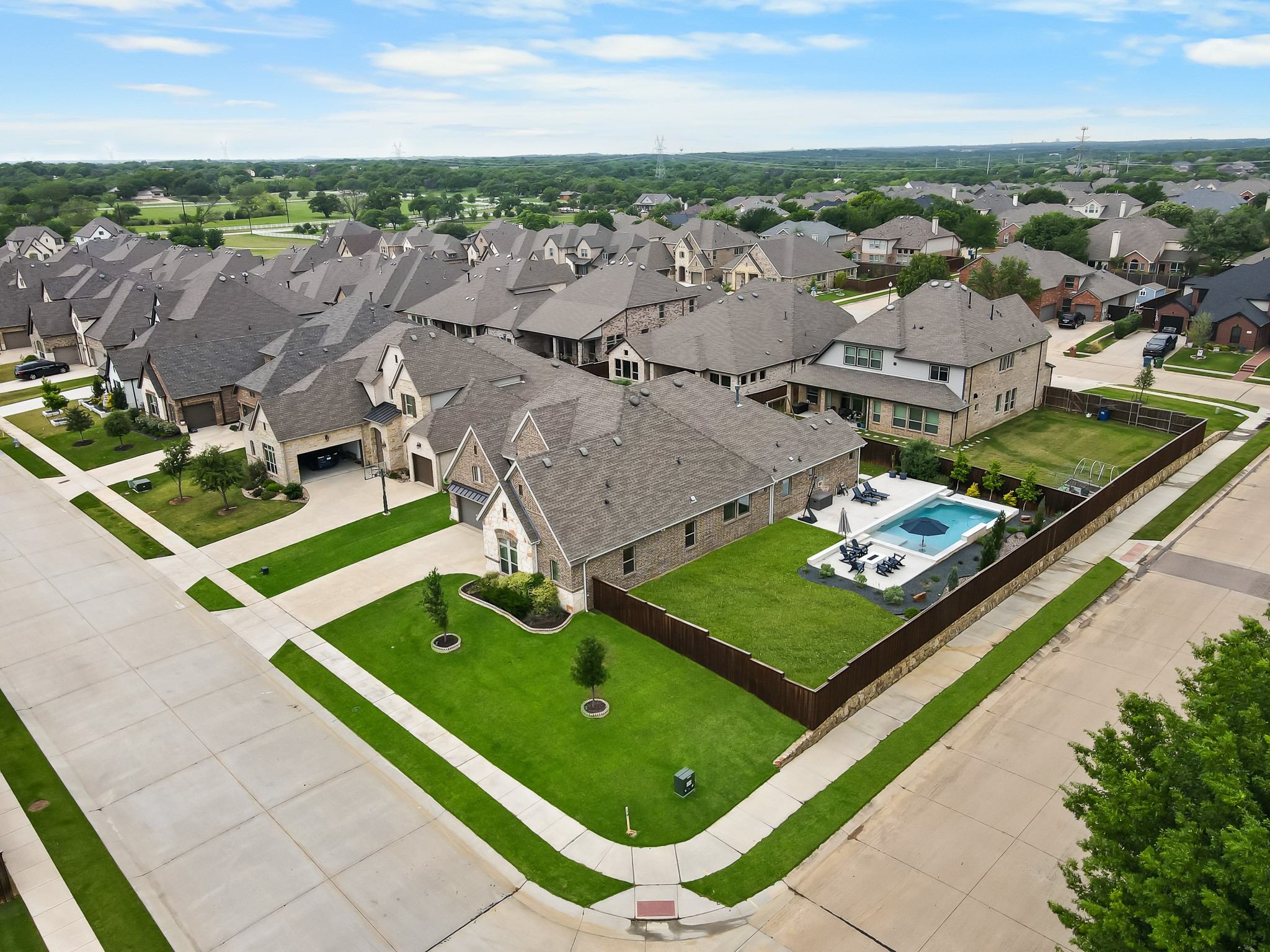 2800 Garrett Drive