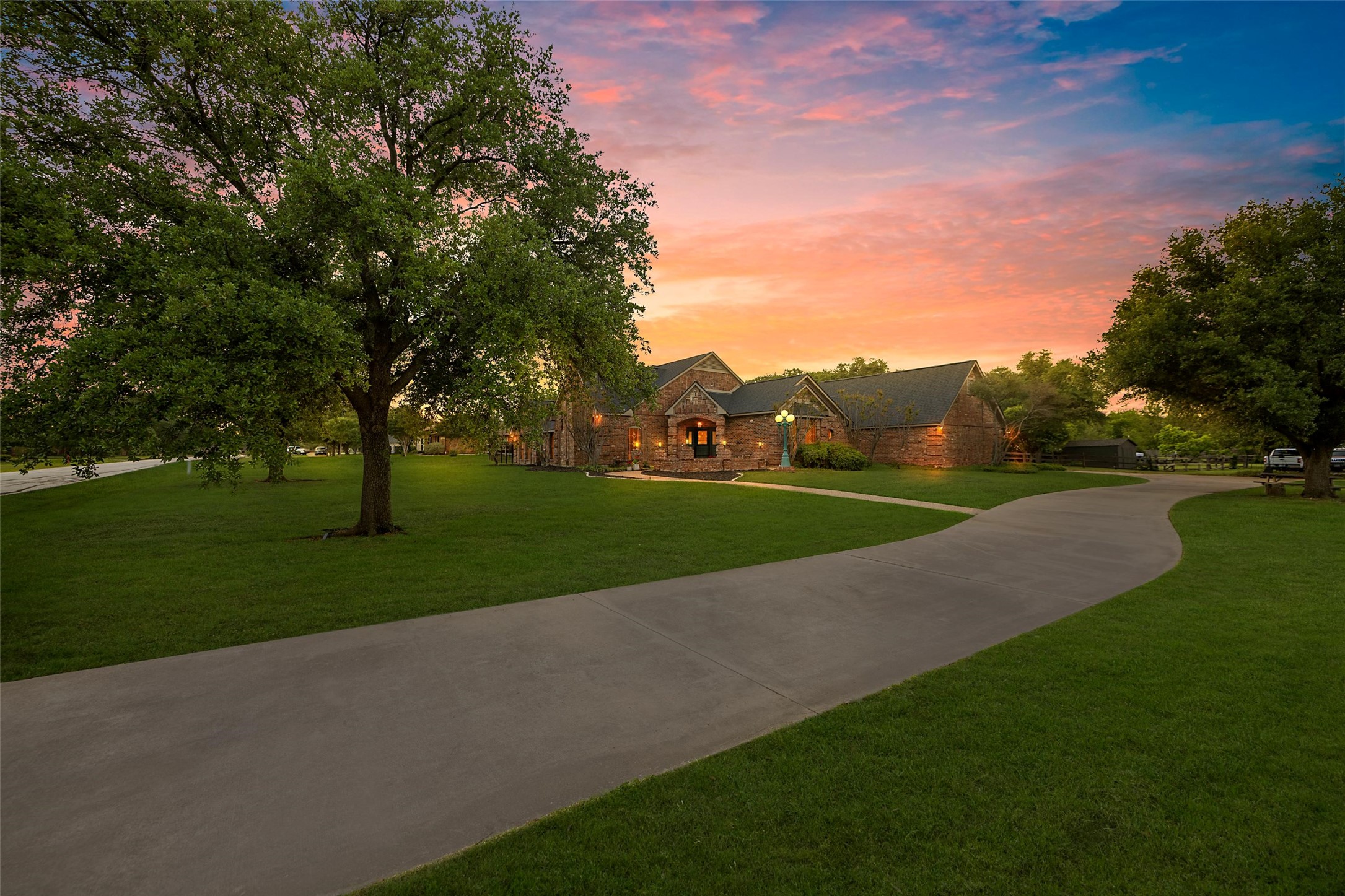175 Oak Trail Drive