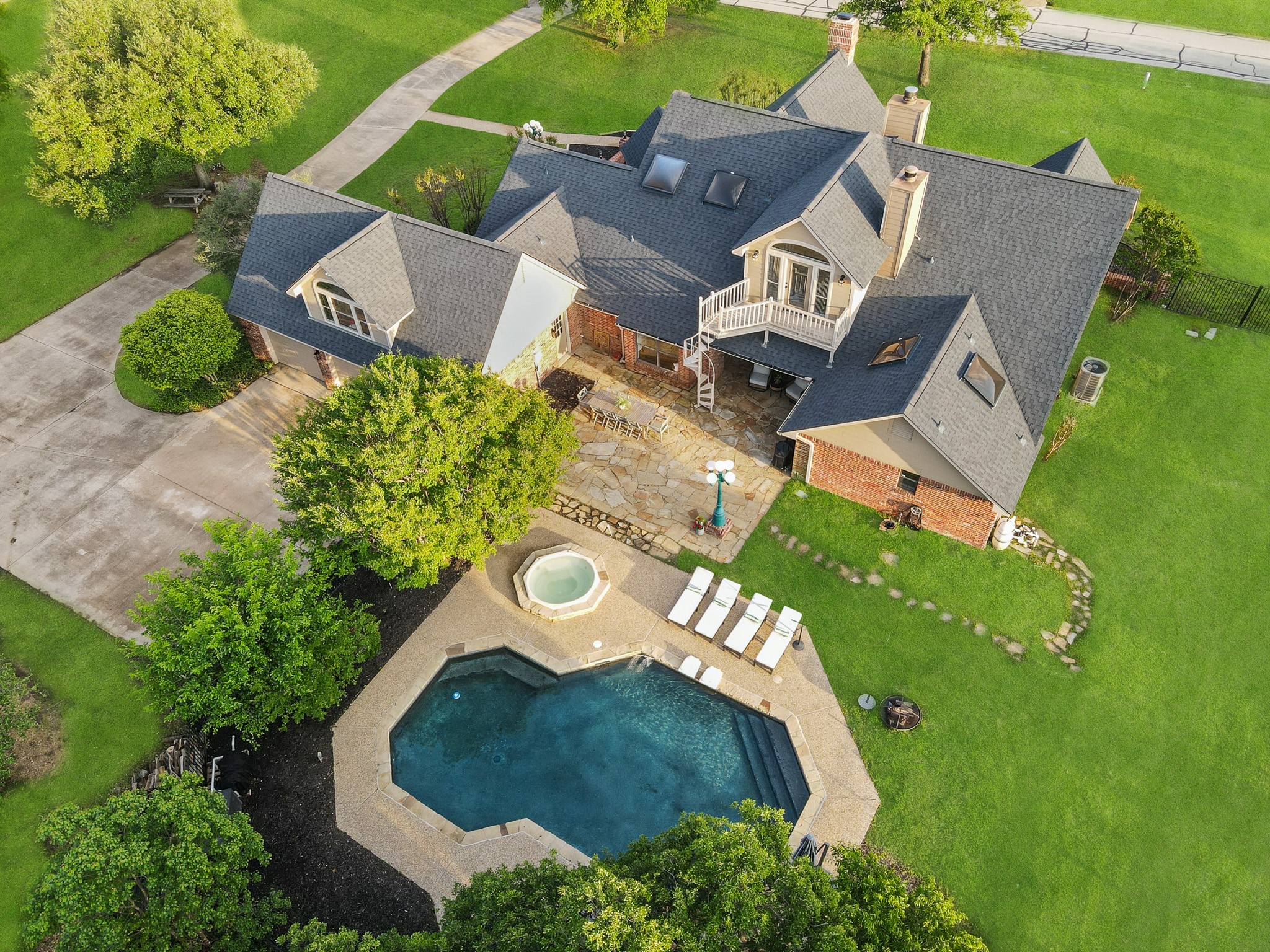 175 Oak Trail Drive