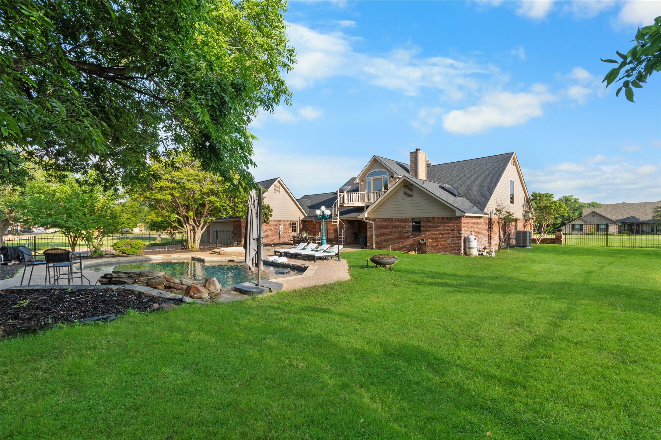 175 Oak Trail Drive