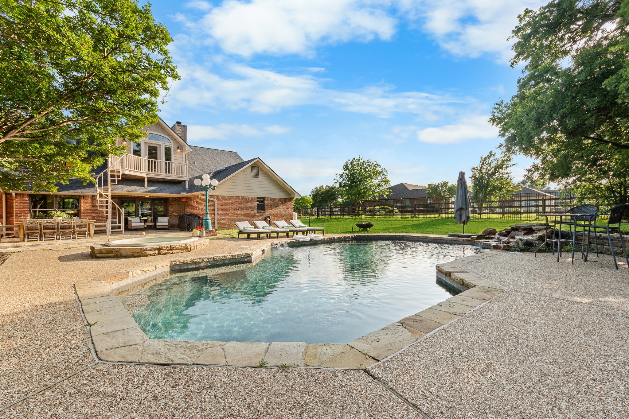 175 Oak Trail Drive