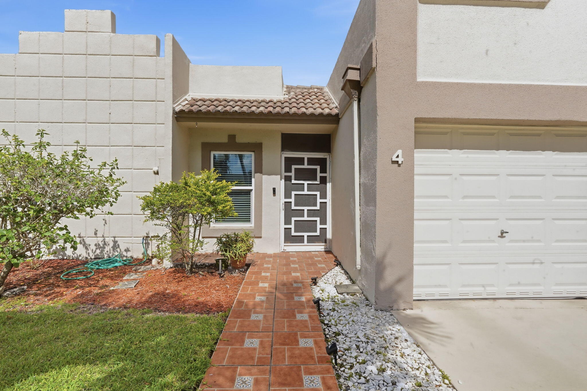 19000 Stewart Circle 4