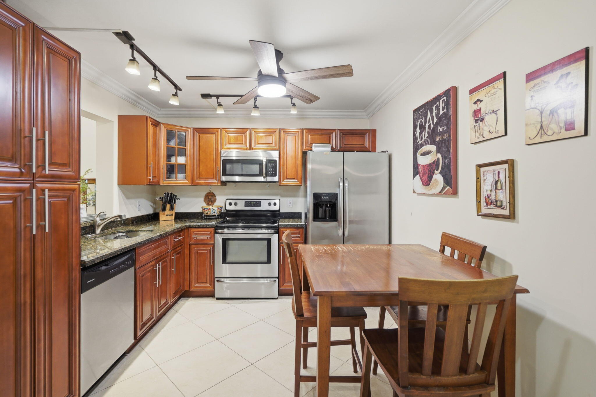 19000 Stewart Circle 4