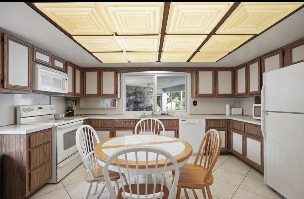 4490 NW 43rd Street
