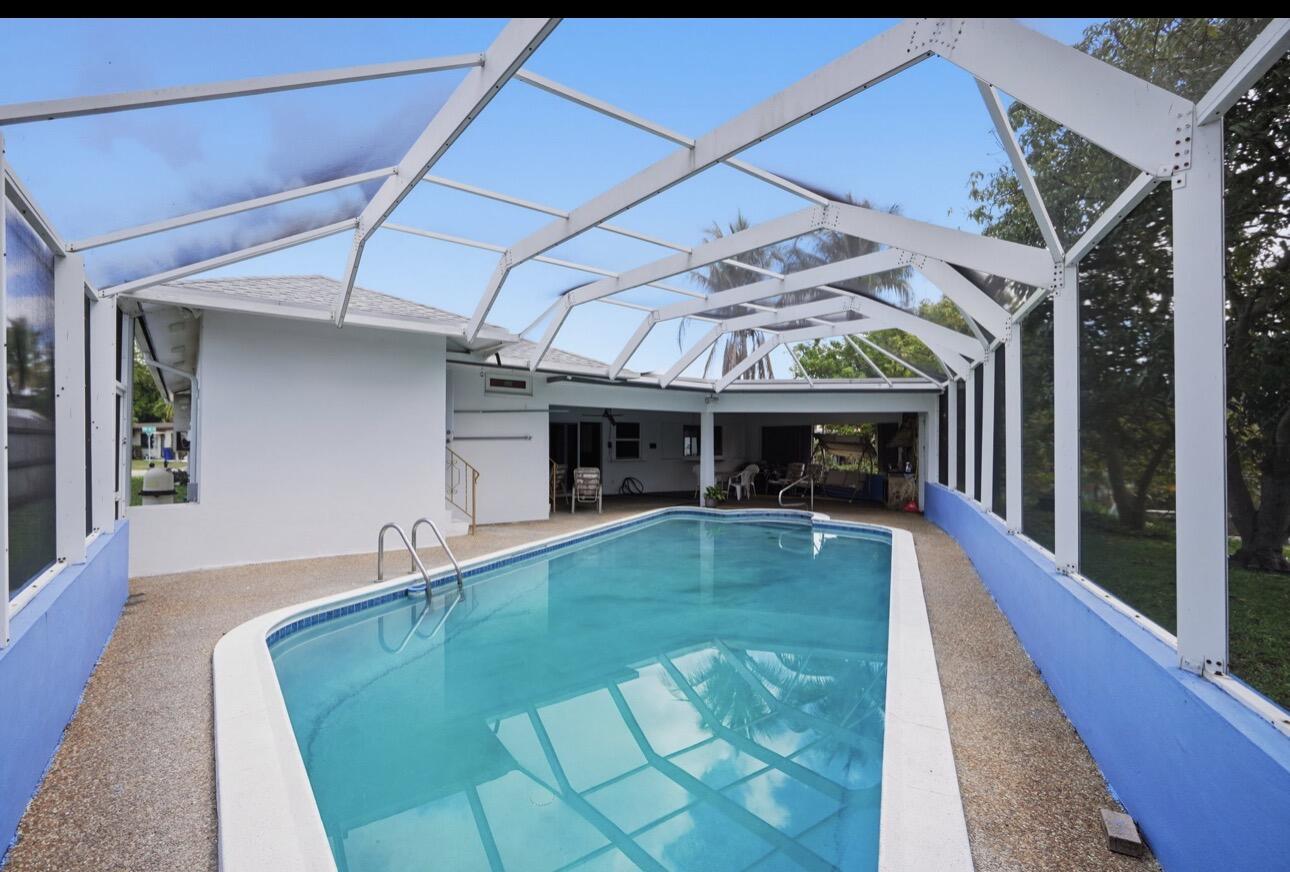 4490 NW 43rd Street