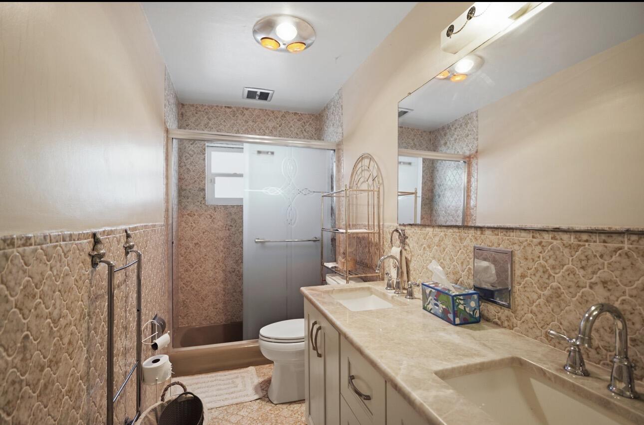 4490 NW 43rd Street