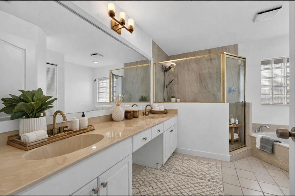 1055 NW 117th Avenue