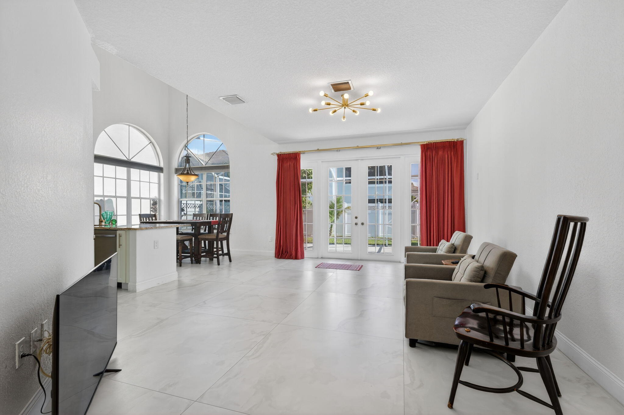 1055 NW 117th Avenue
