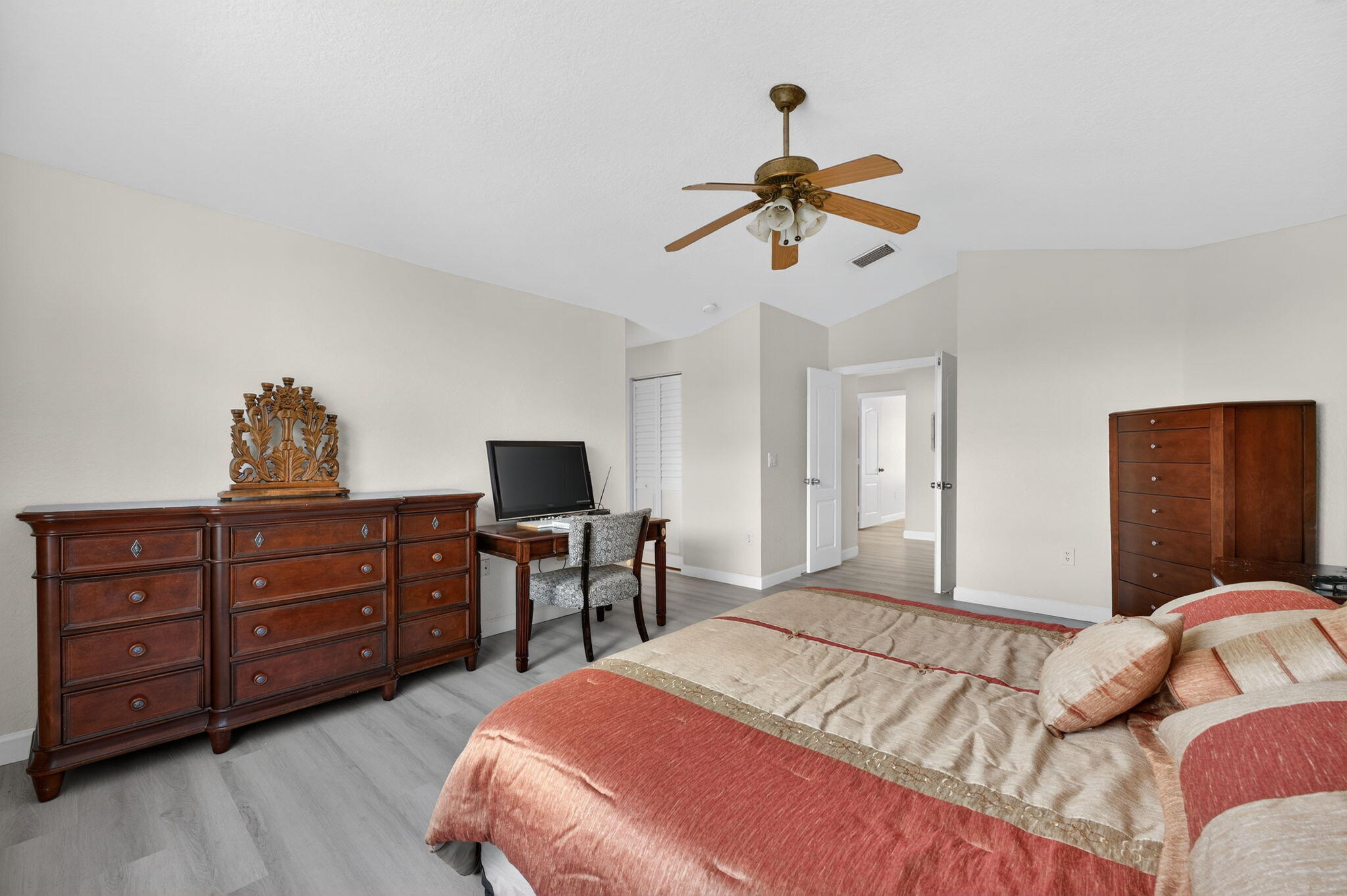 1055 NW 117th Avenue