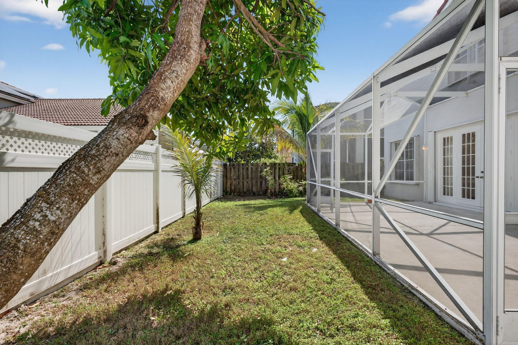 1055 NW 117th Avenue