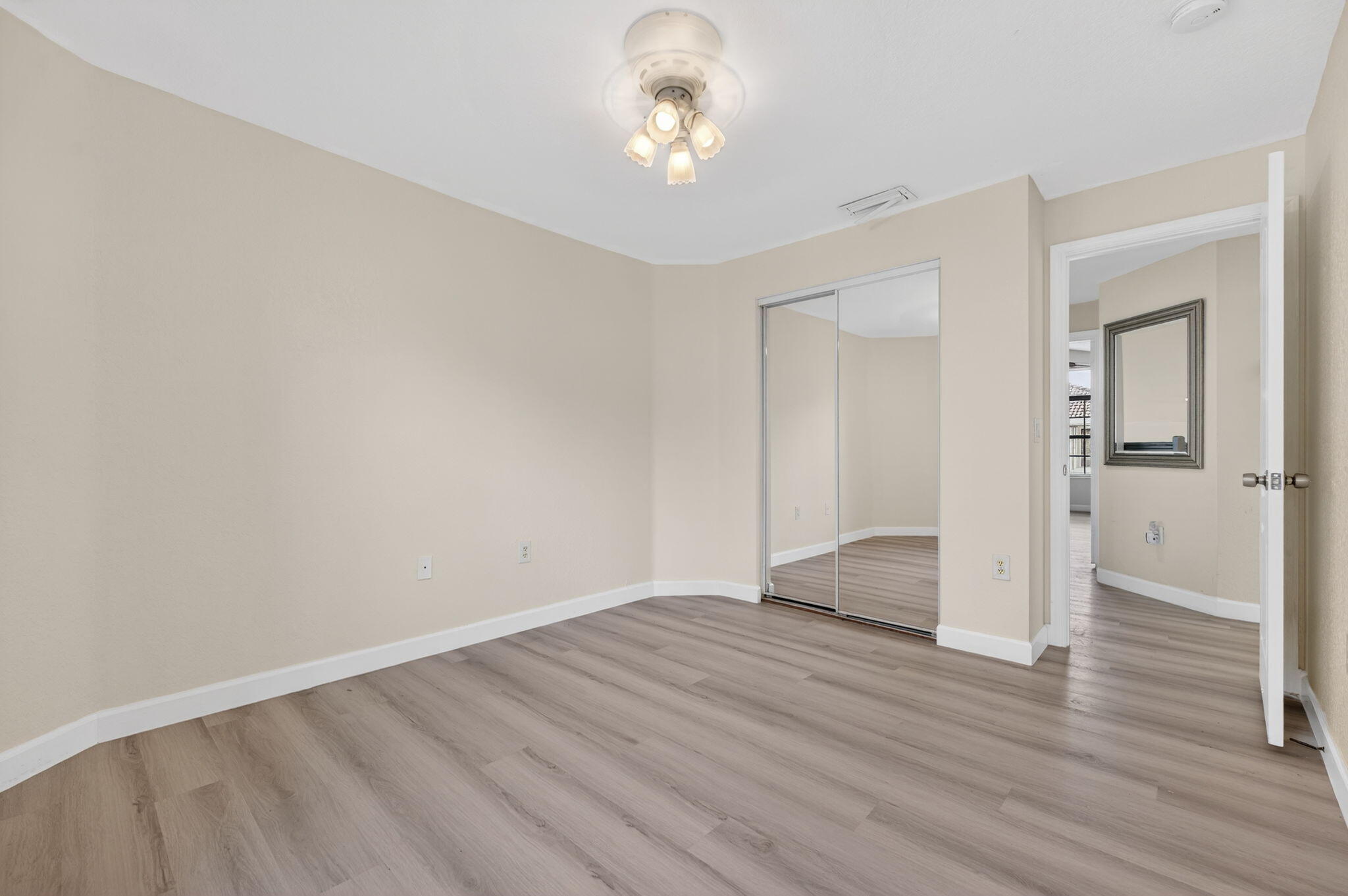 1055 NW 117th Avenue