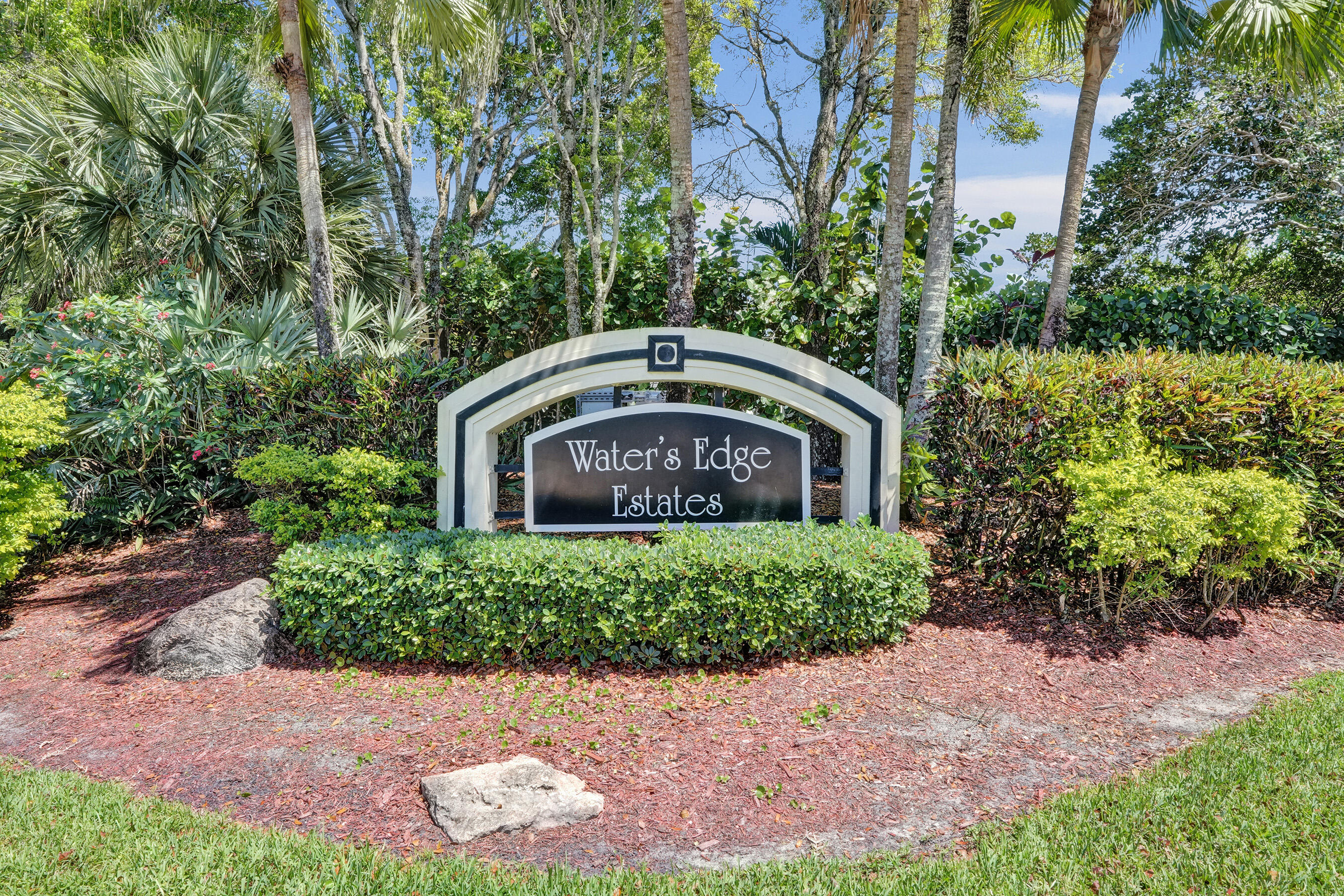 6020 NW 104th Lane