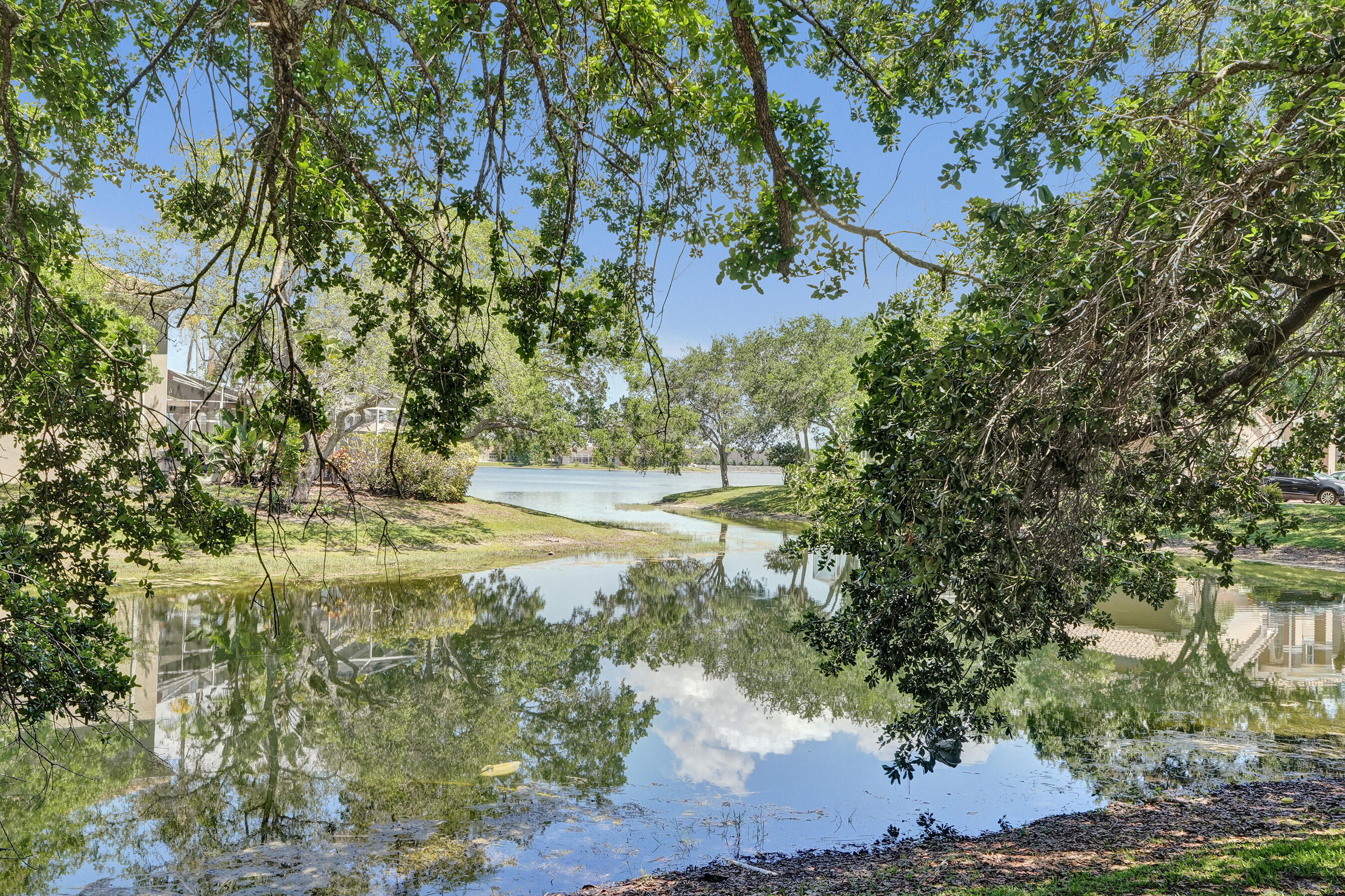 6020 NW 104th Lane