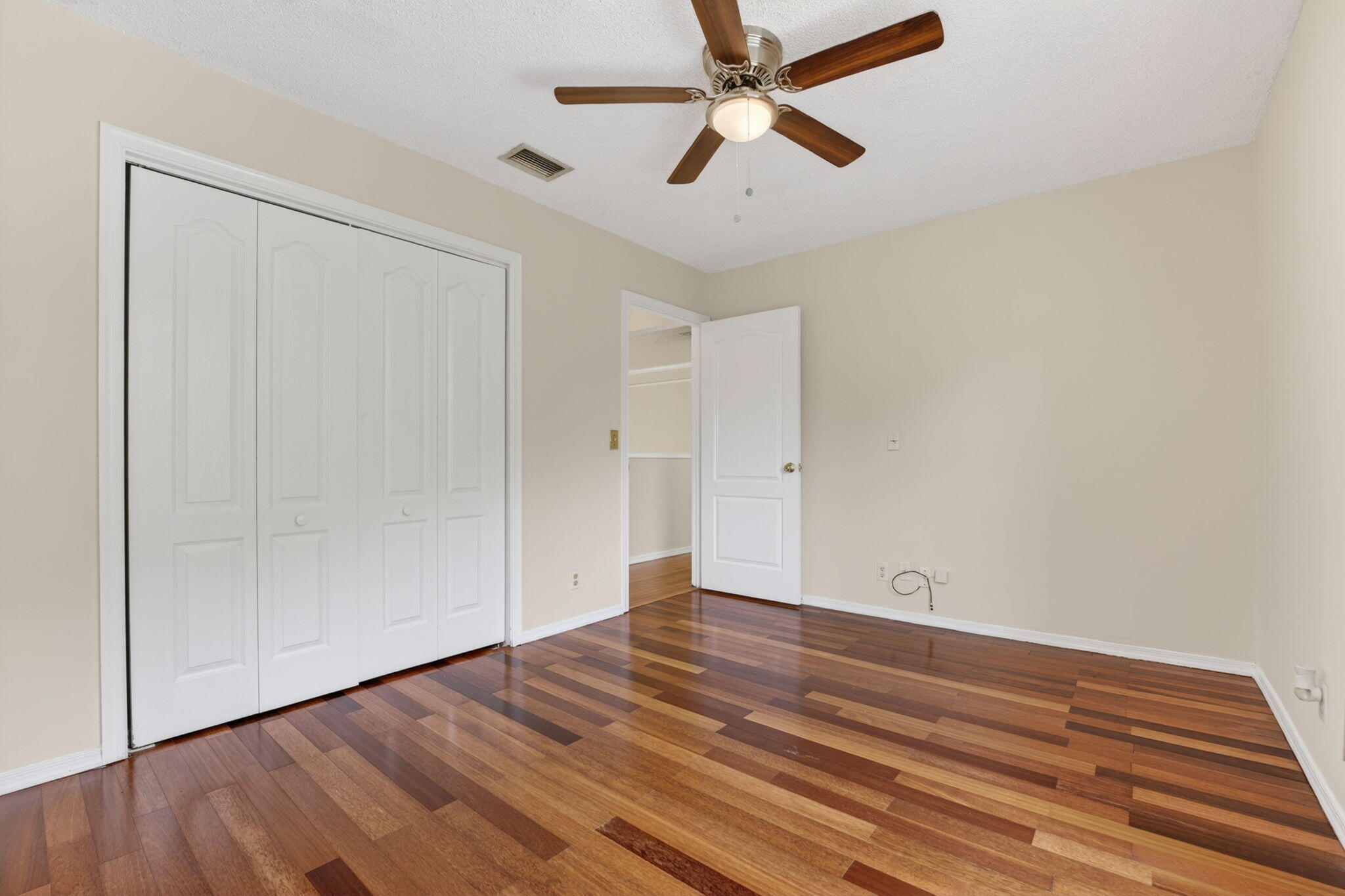 7555 Live Oak Drive