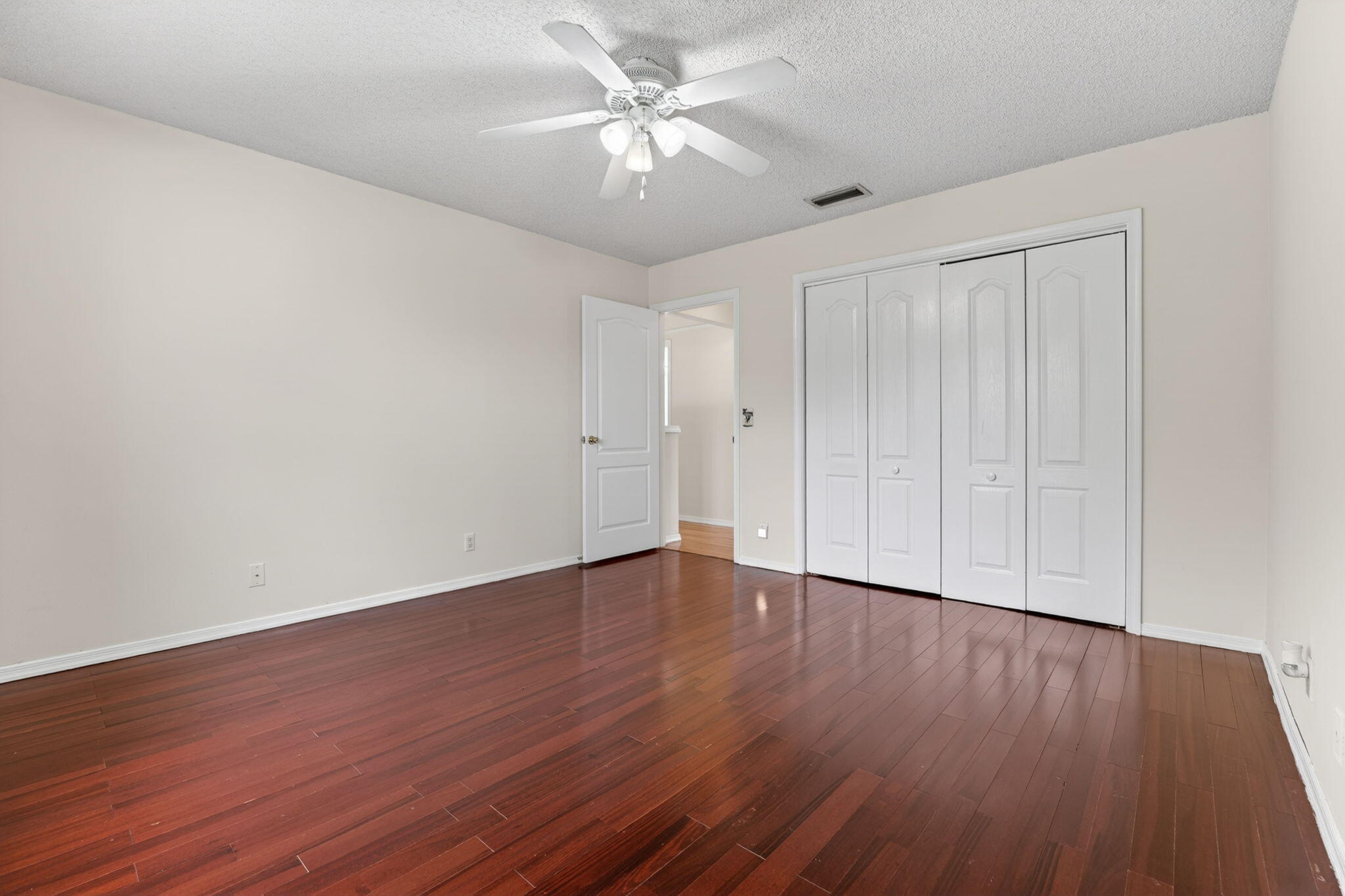7555 Live Oak Drive