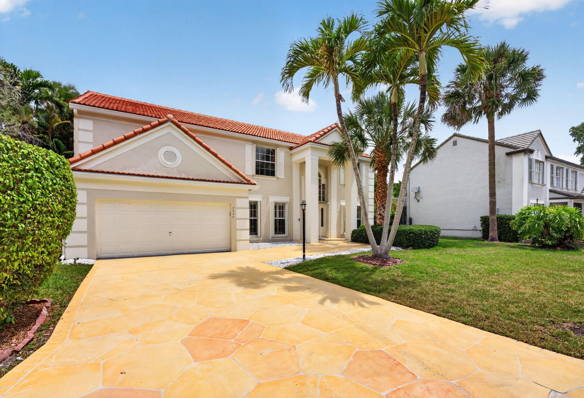 7555 Live Oak Drive