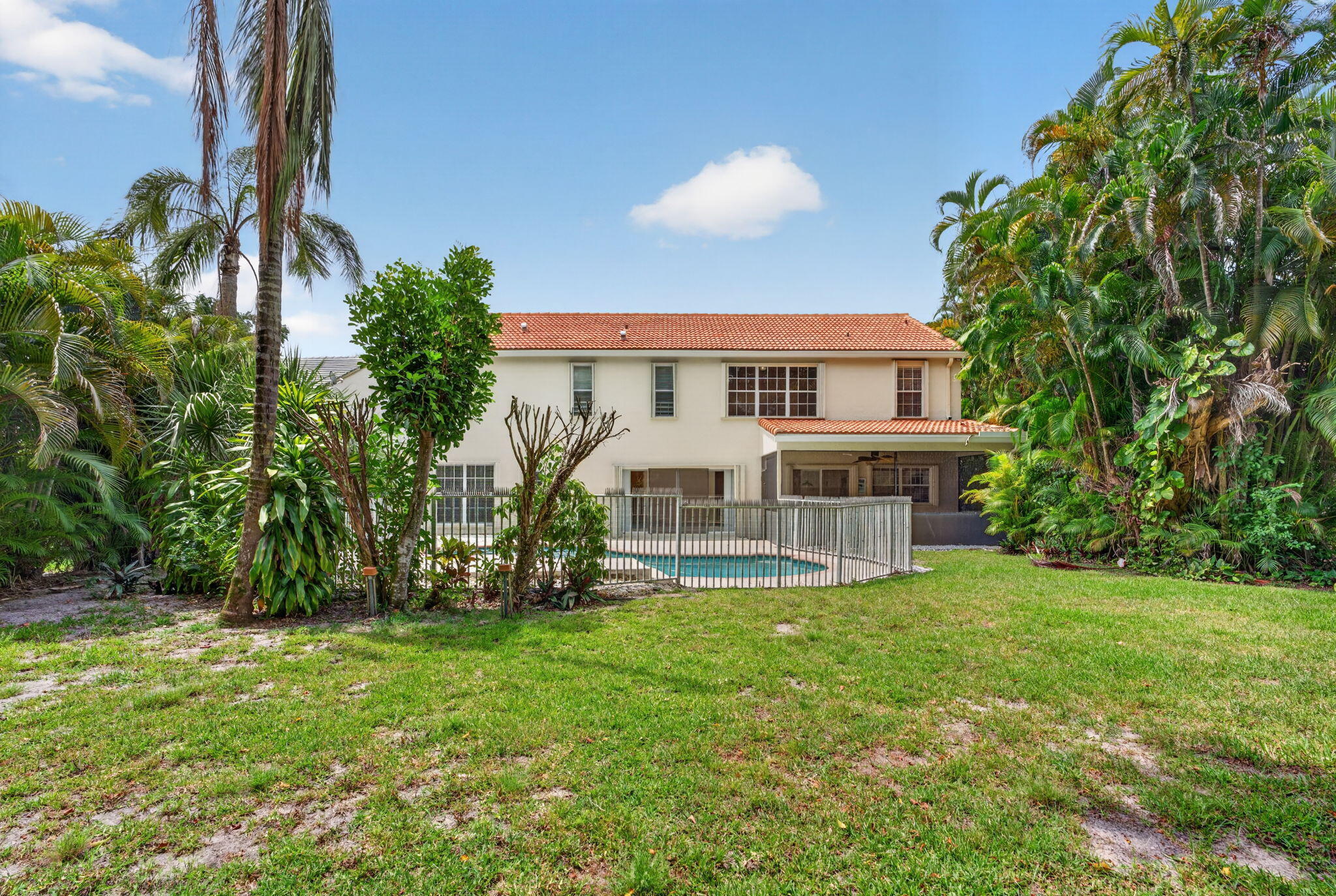 7555 Live Oak Drive