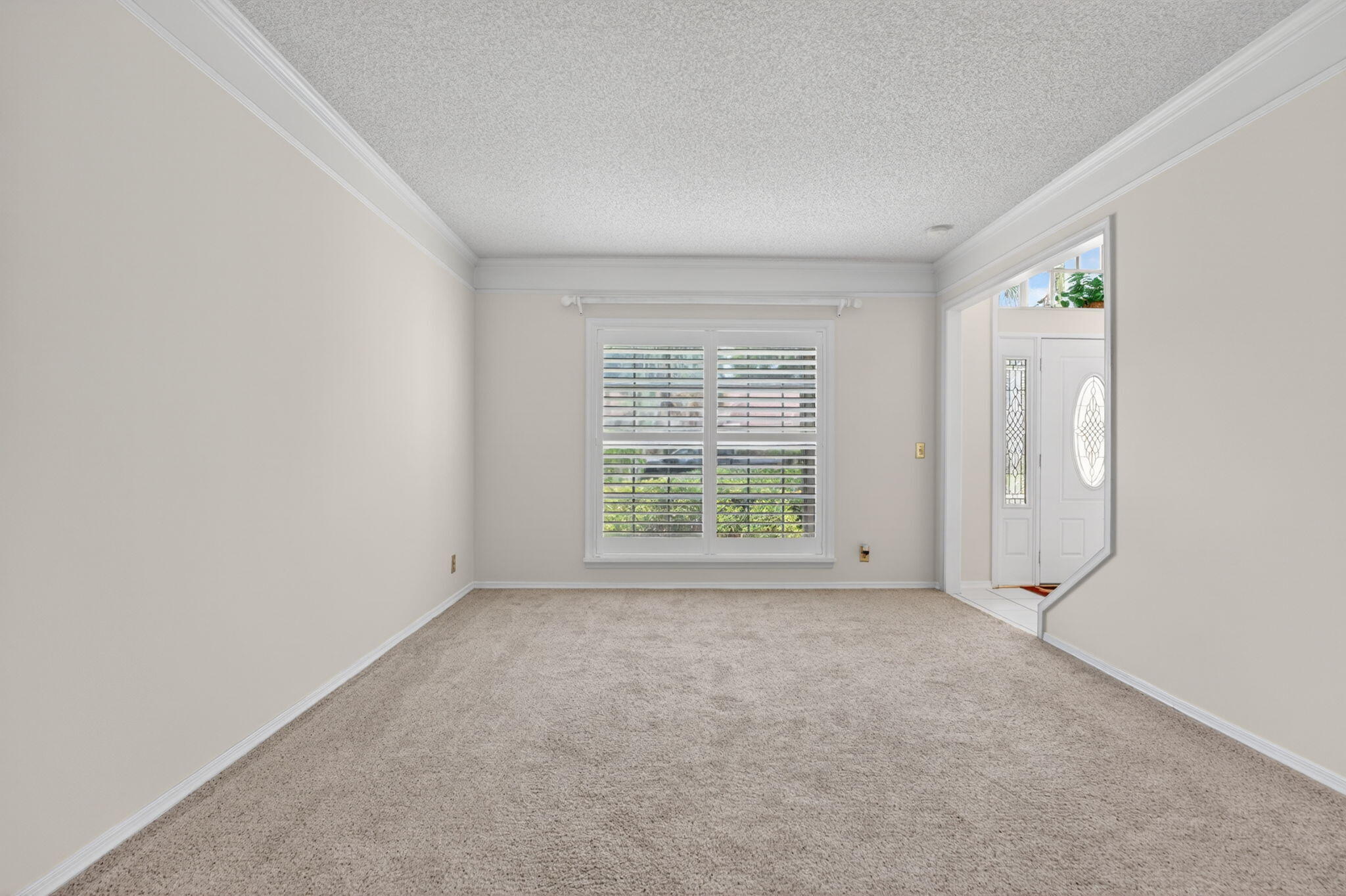 7555 Live Oak Drive