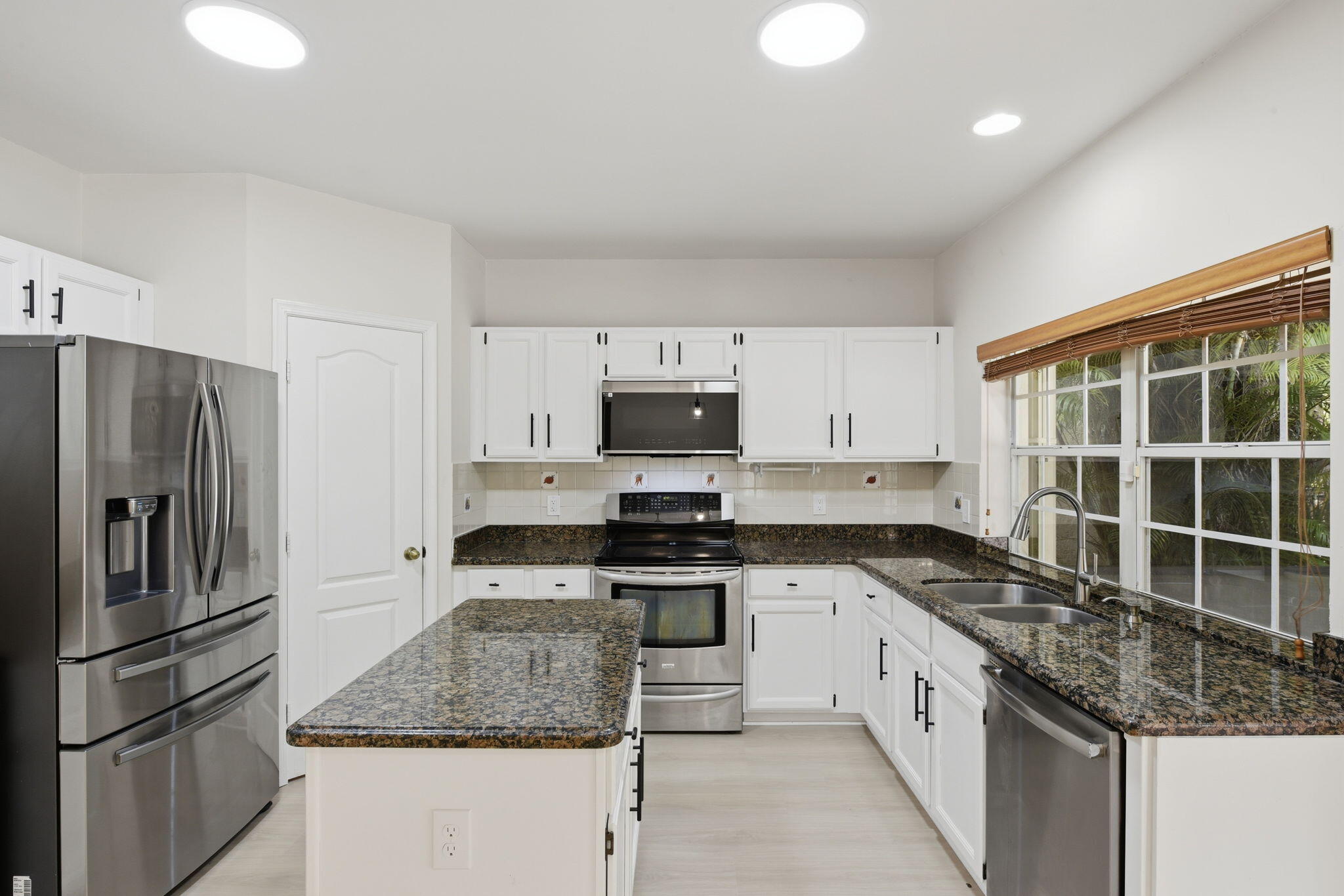 7555 Live Oak Drive