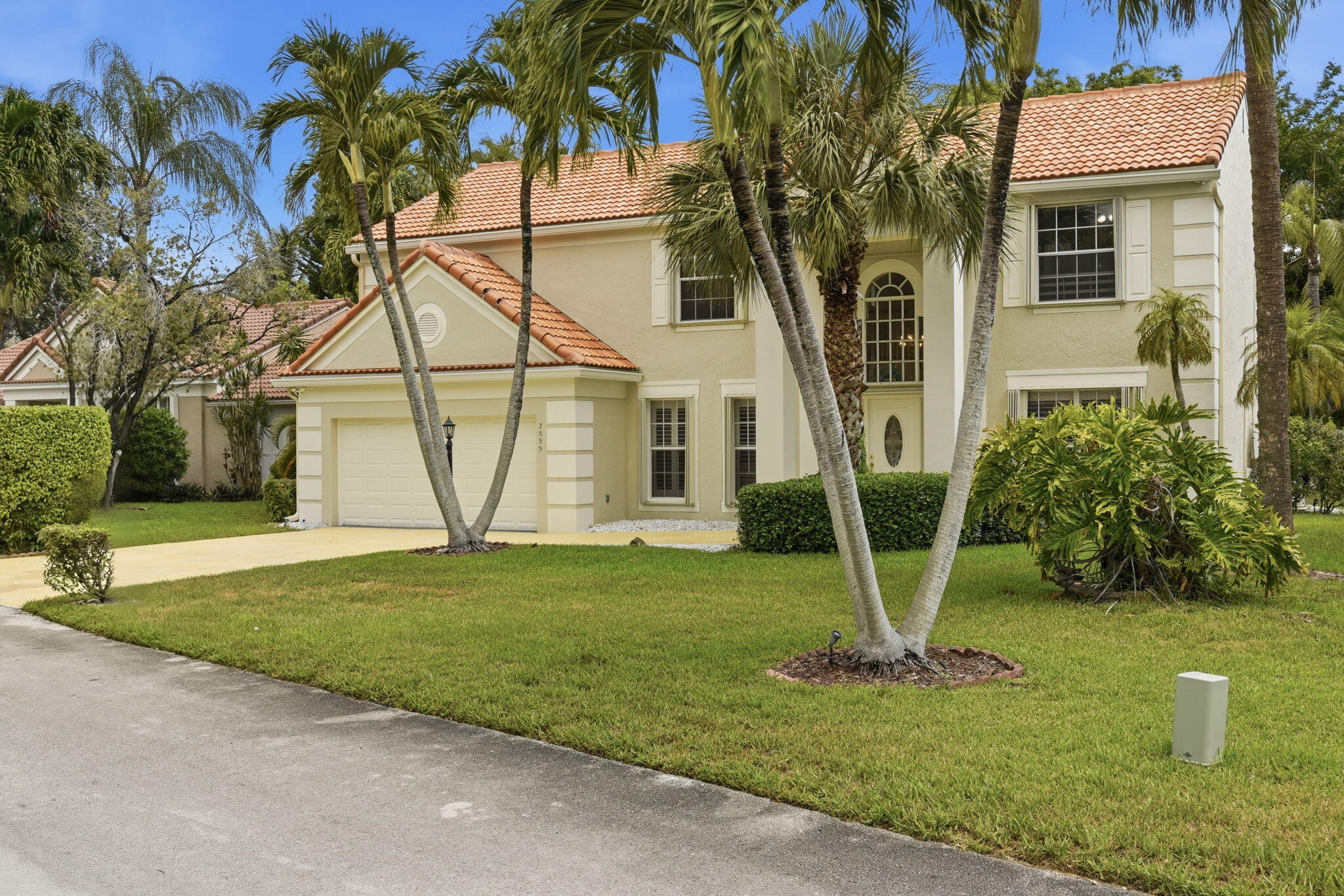 7555 Live Oak Drive