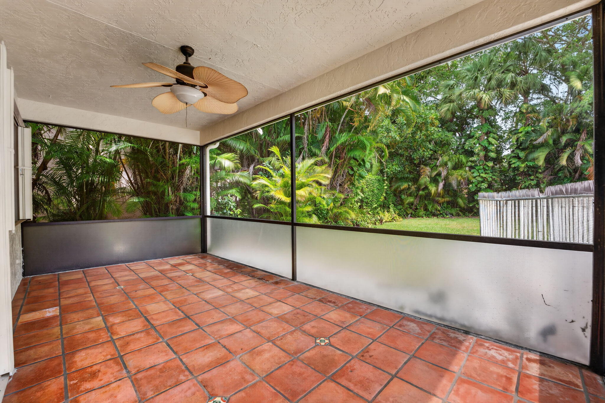 7555 Live Oak Drive