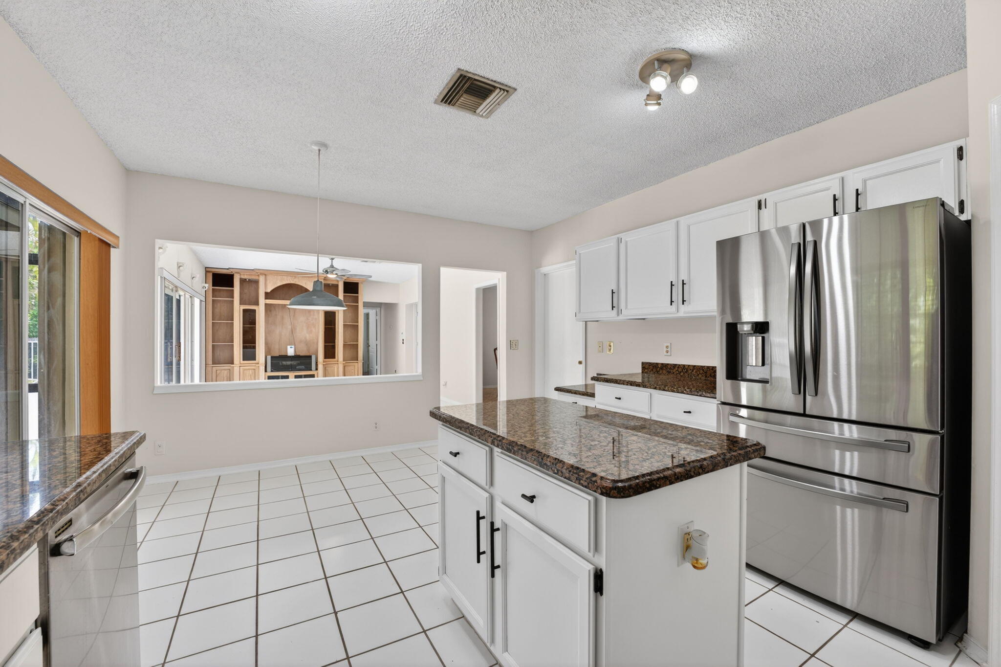 7555 Live Oak Drive