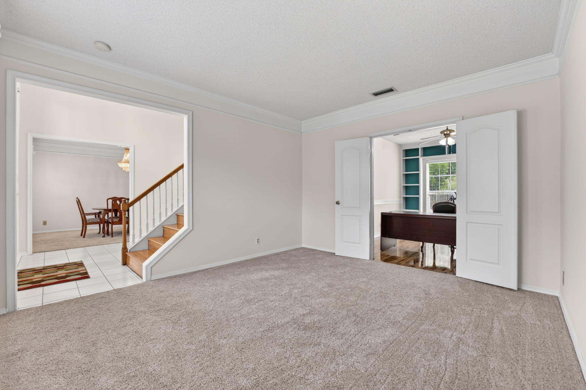 7555 Live Oak Drive