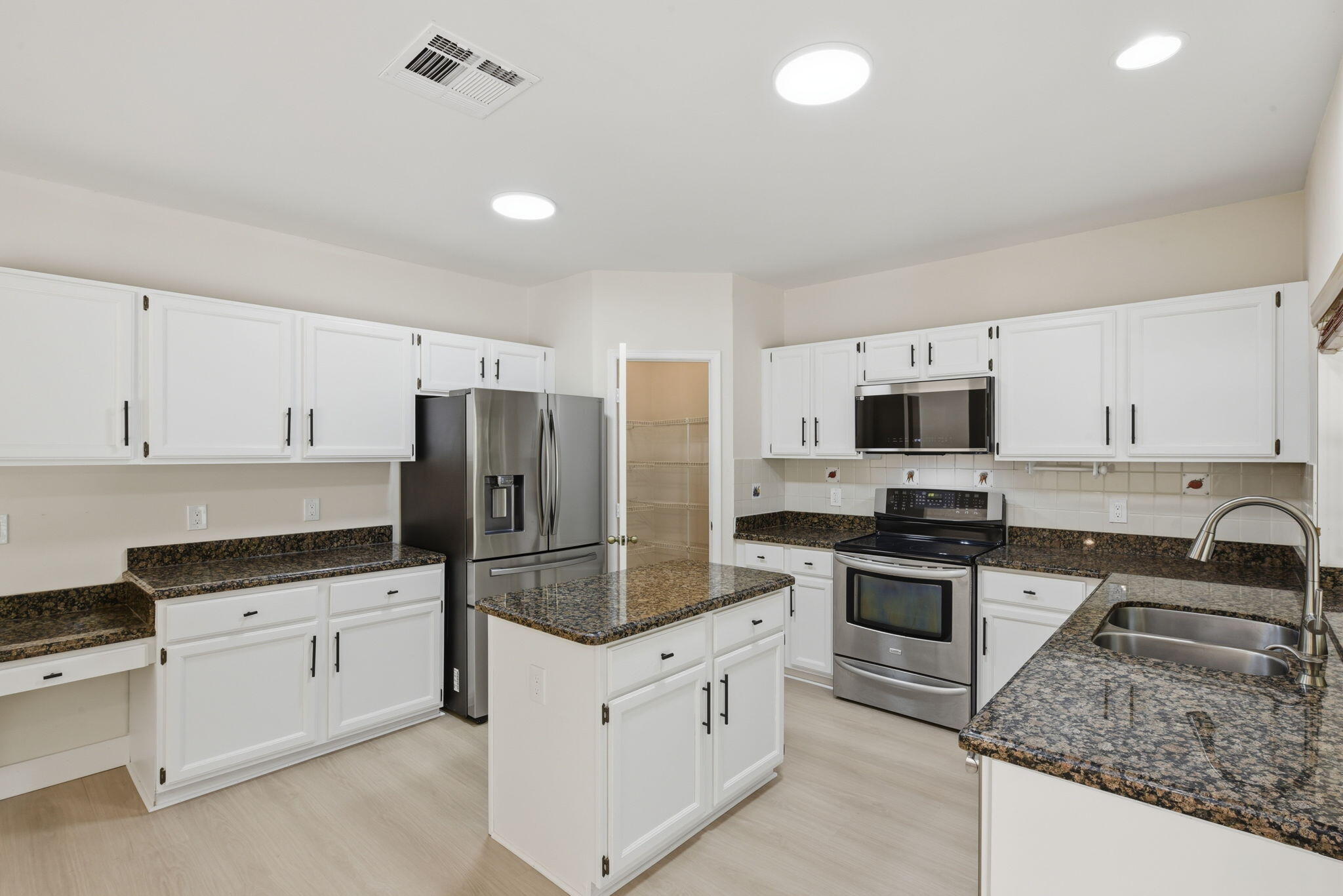 7555 Live Oak Drive