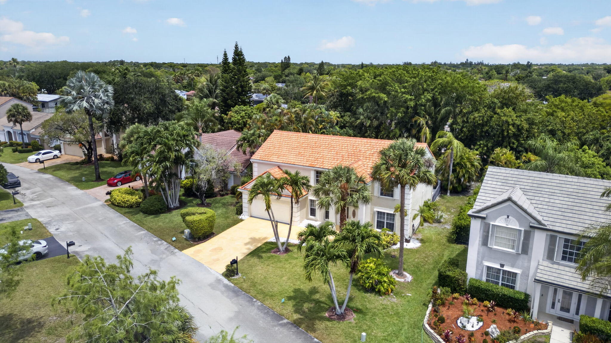 7555 Live Oak Drive
