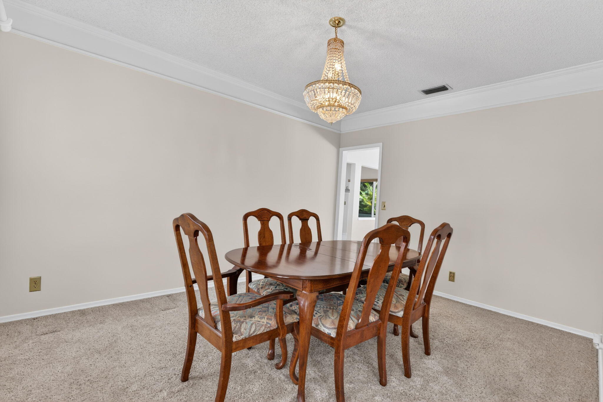 7555 Live Oak Drive