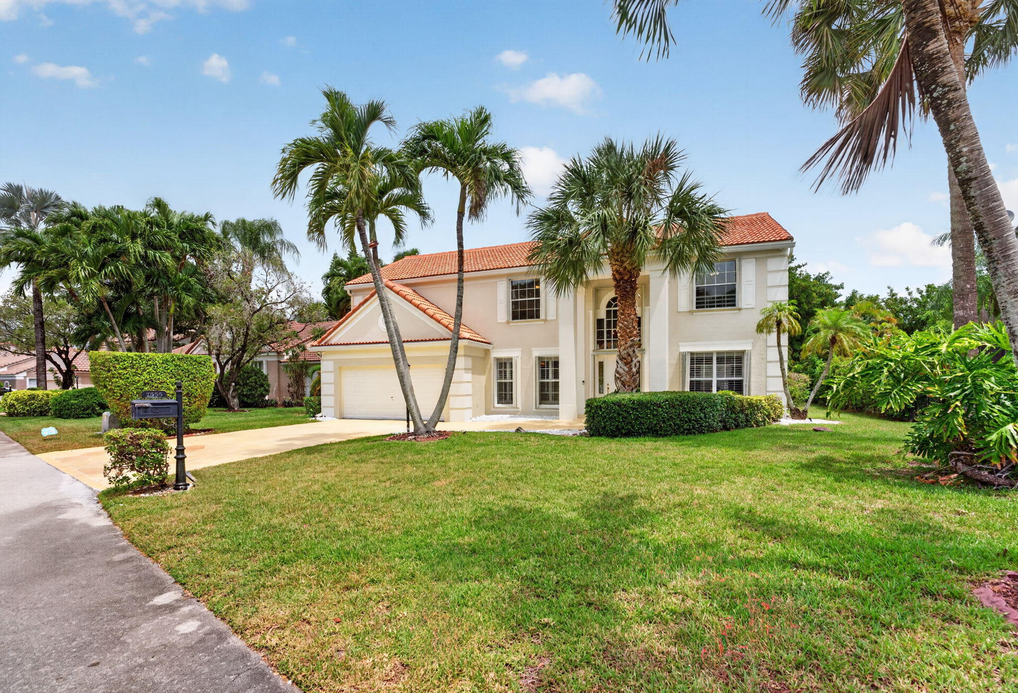 7555 Live Oak Drive