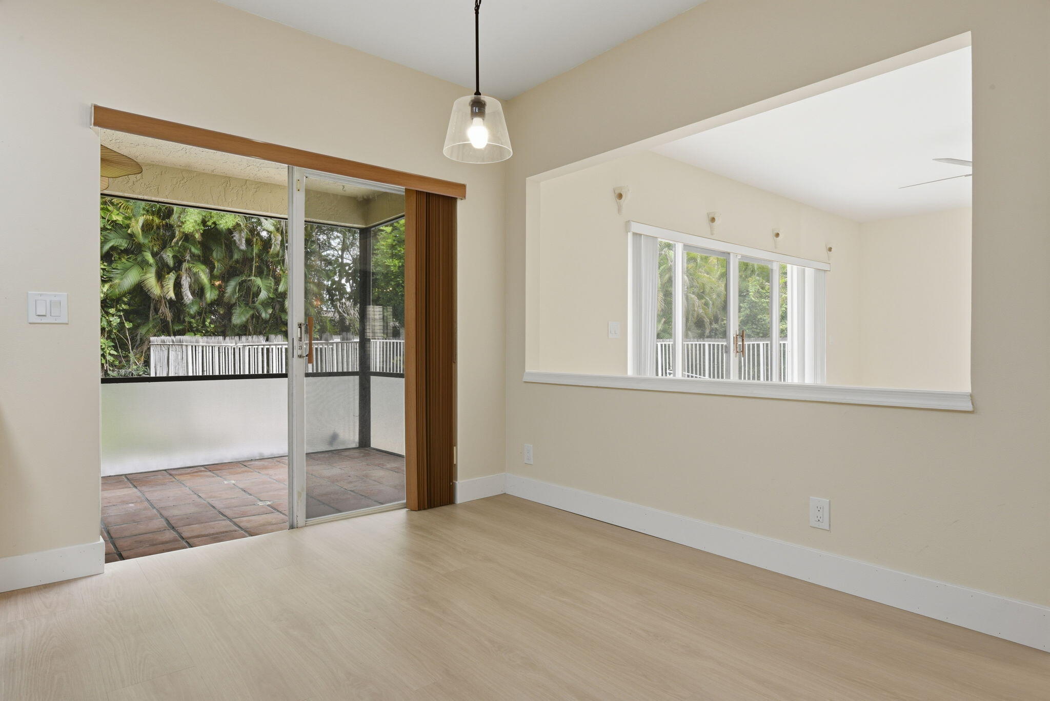 7555 Live Oak Drive