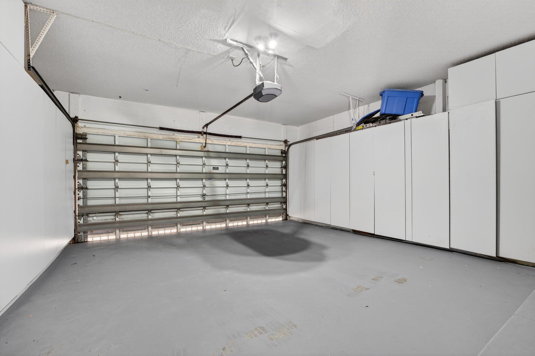 7555 Live Oak Drive