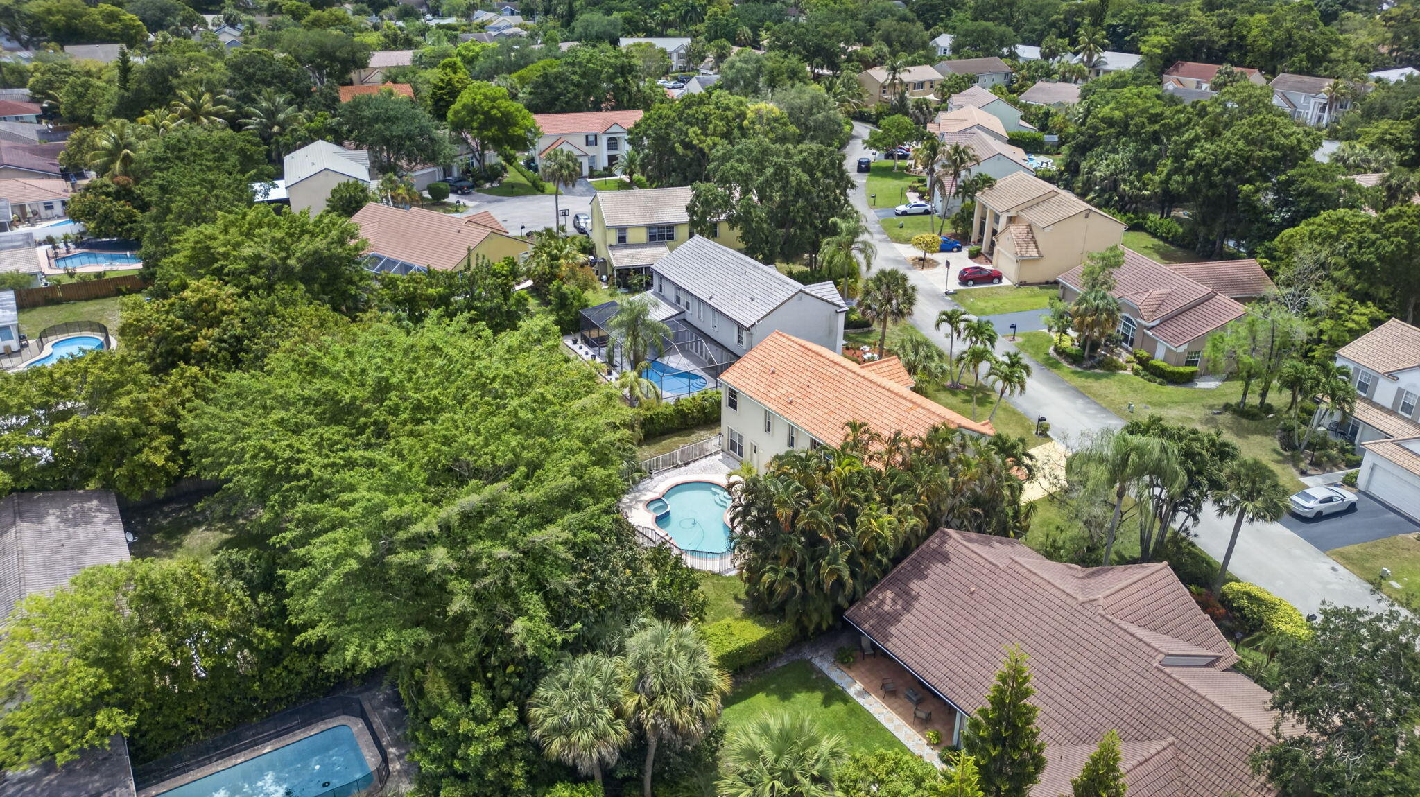 7555 Live Oak Drive