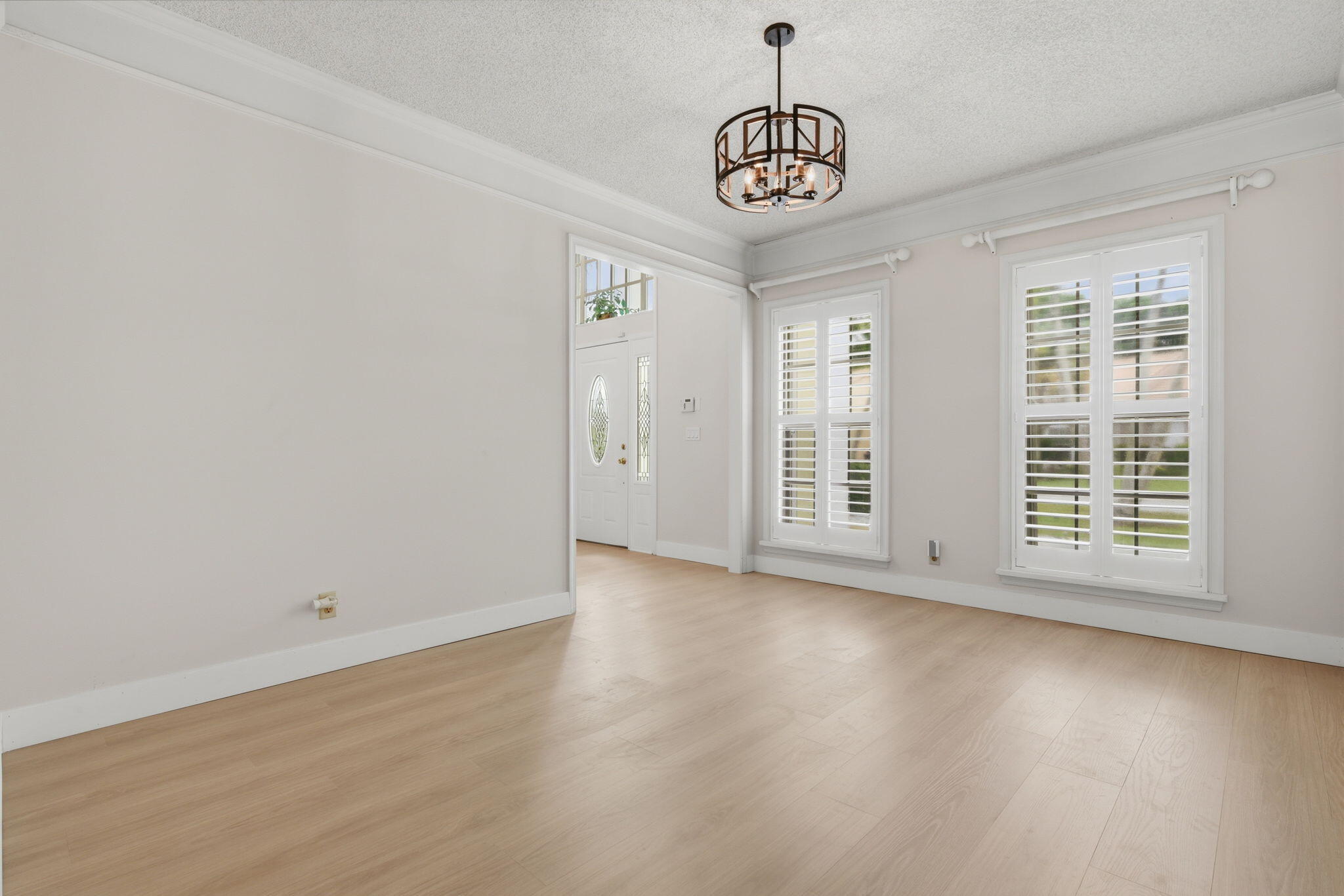 7555 Live Oak Drive