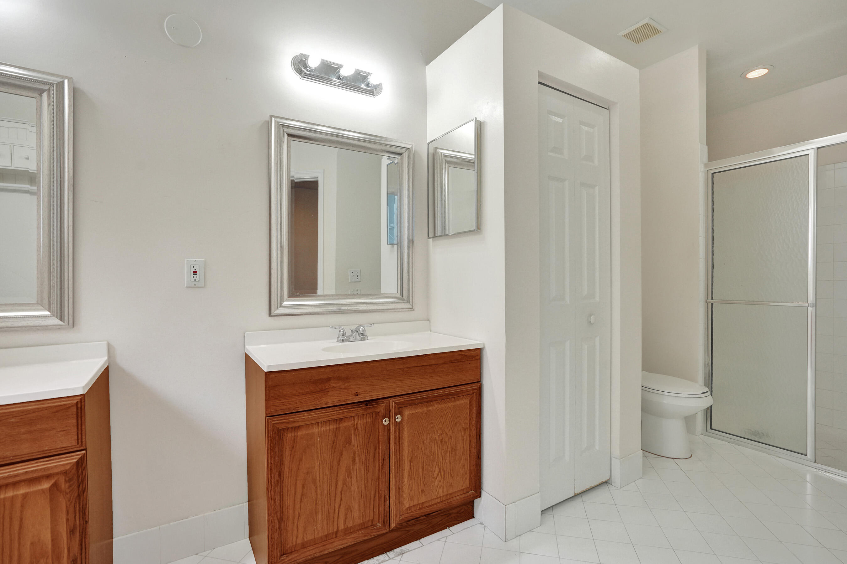 3717 Pebblebrook Manor