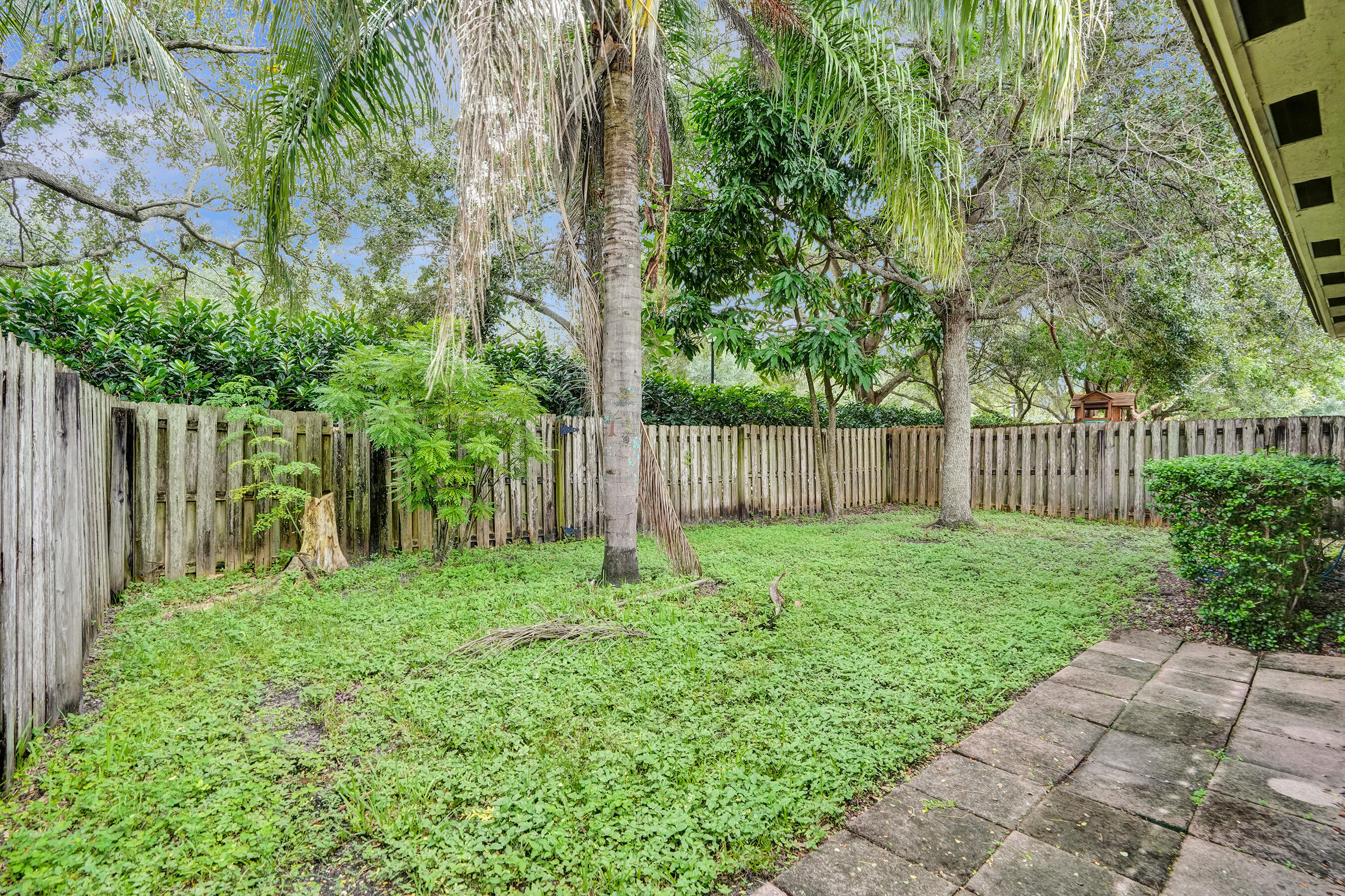 3717 Pebblebrook Manor