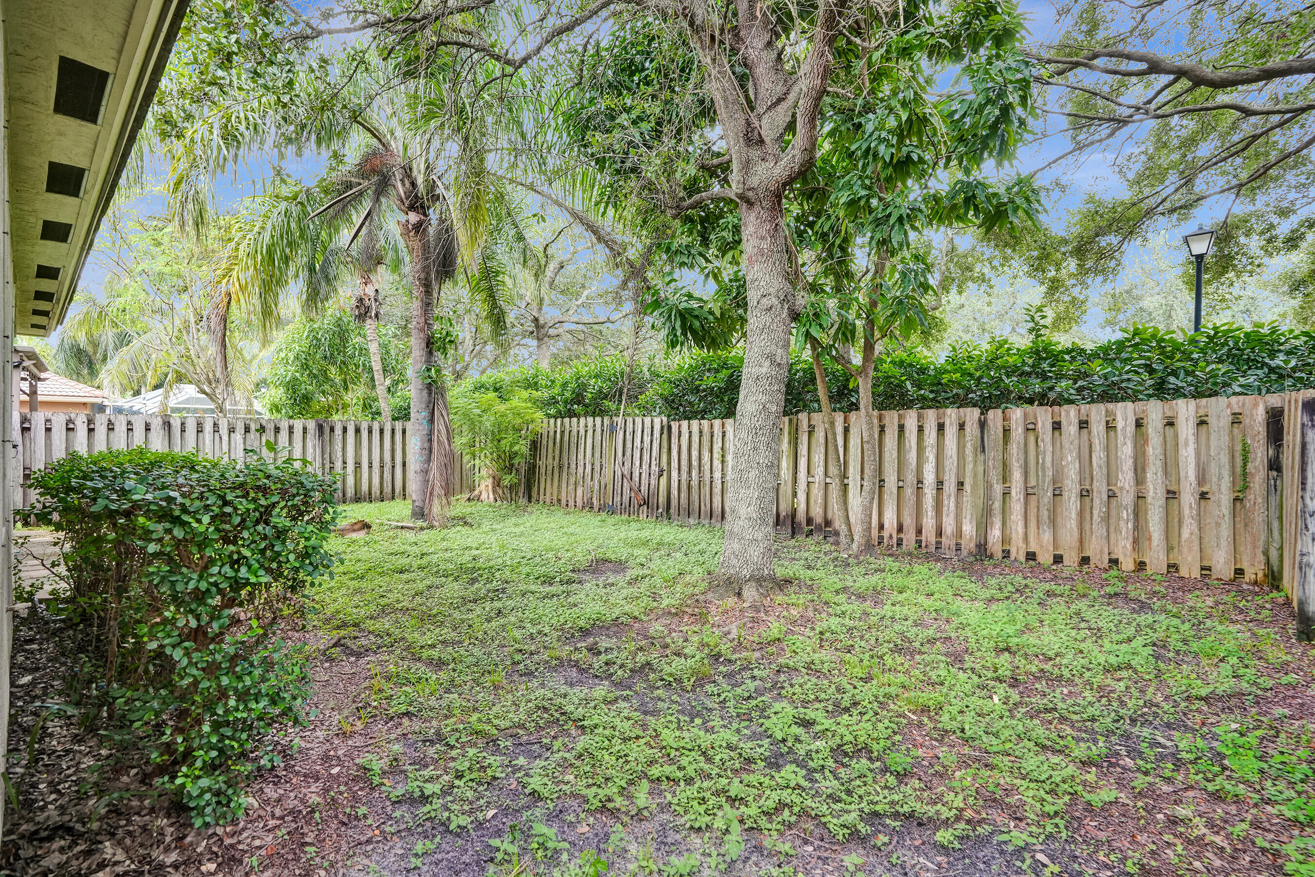 3717 Pebblebrook Manor