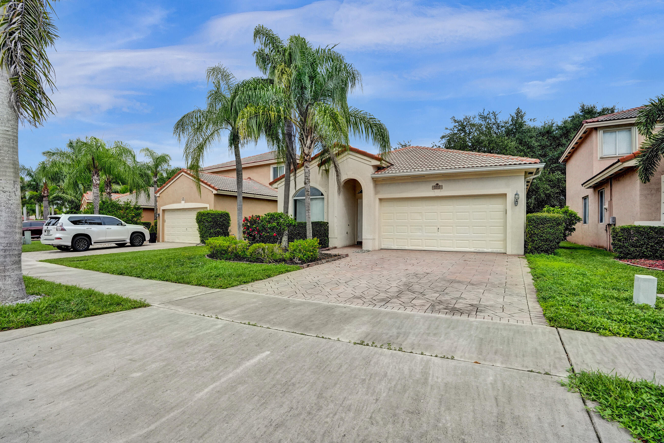 3717 Pebblebrook Manor
