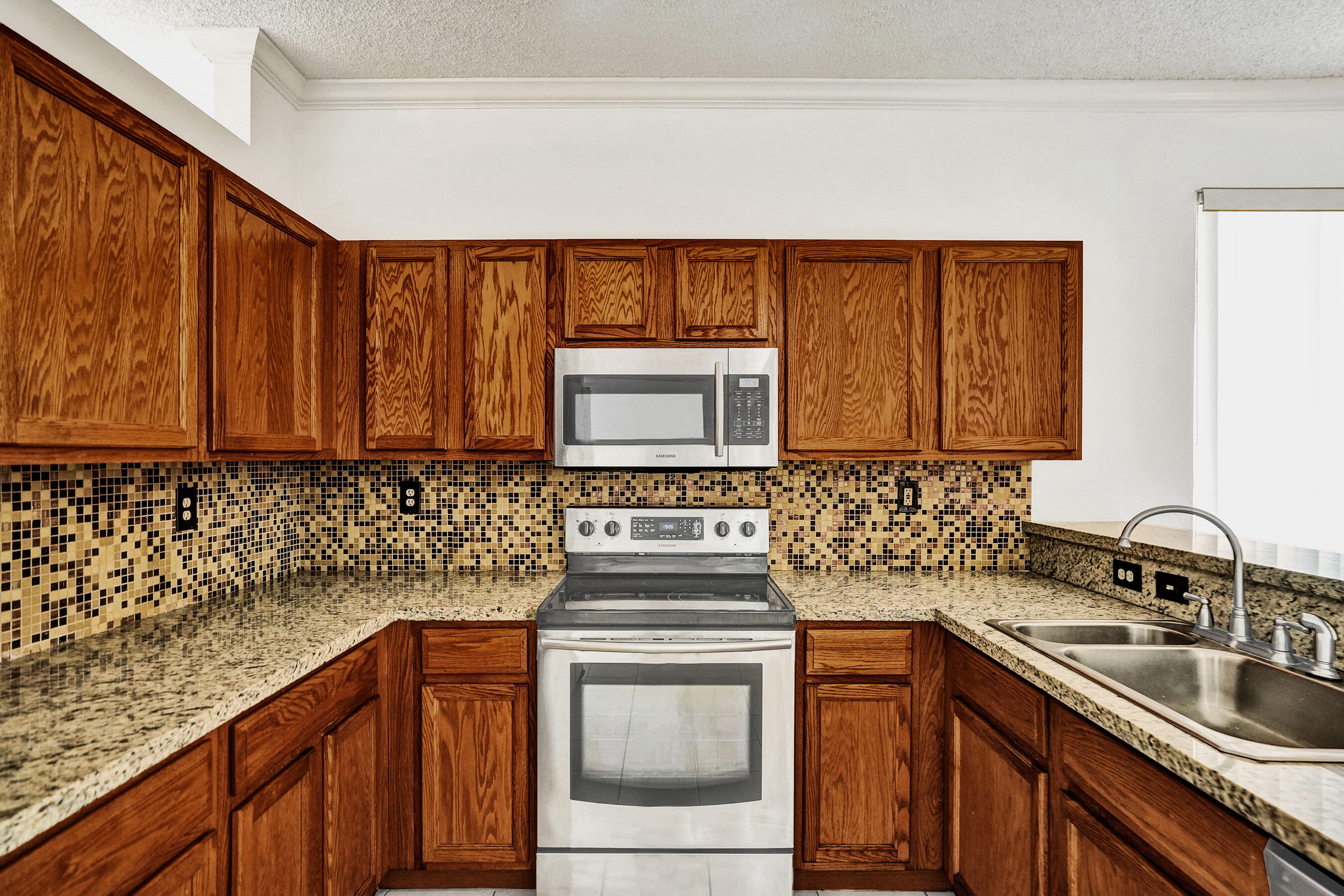 3717 Pebblebrook Manor