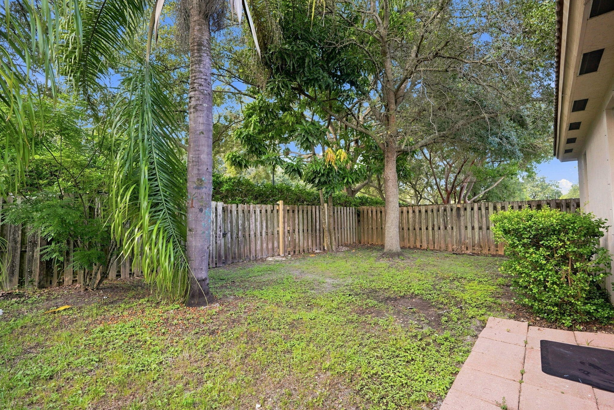 3717 Pebblebrook Manor