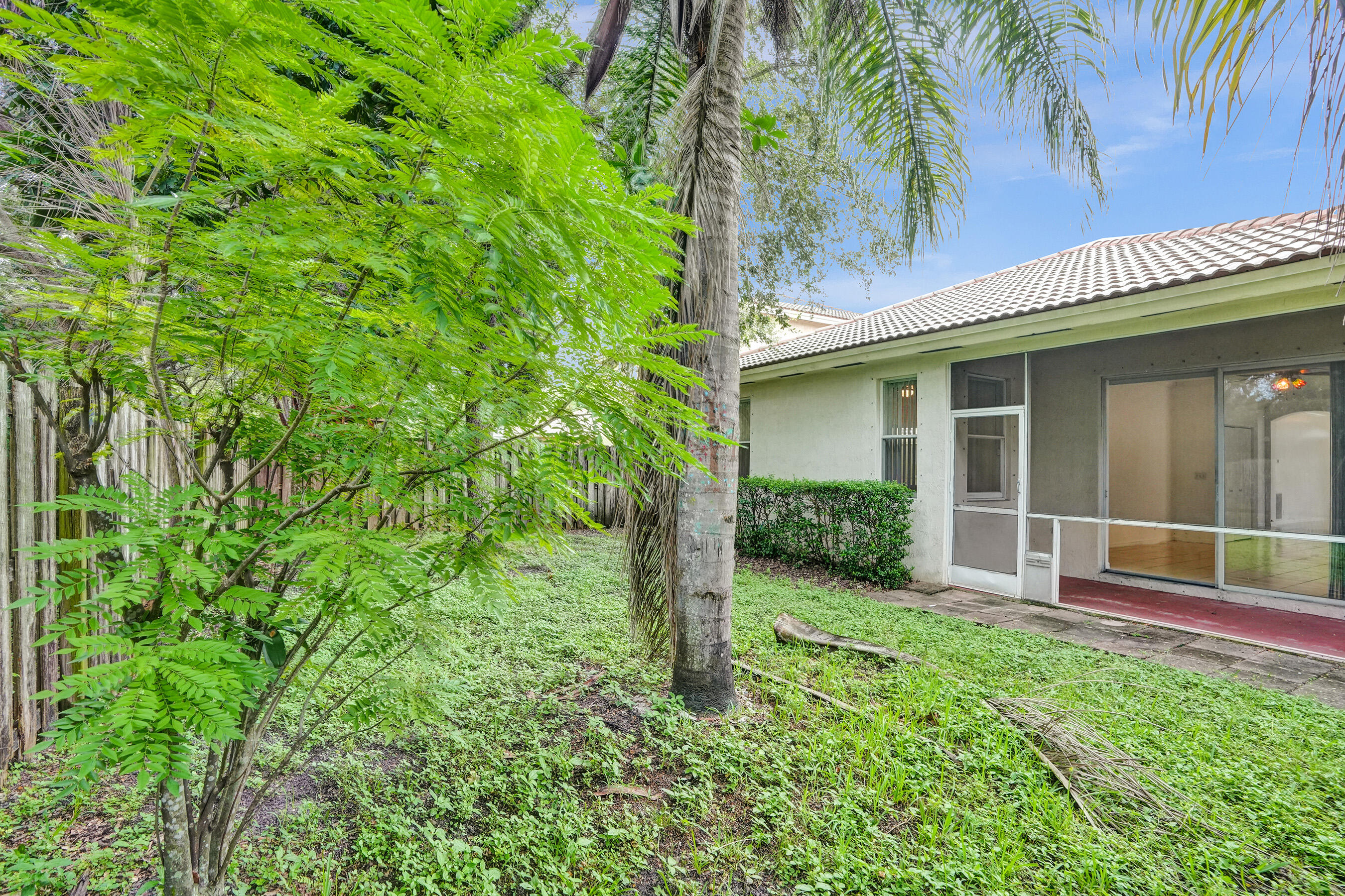 3717 Pebblebrook Manor